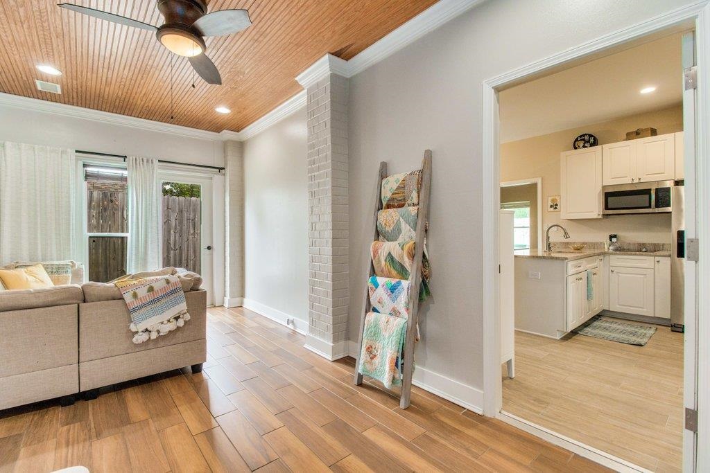 1002 Coronado Ct