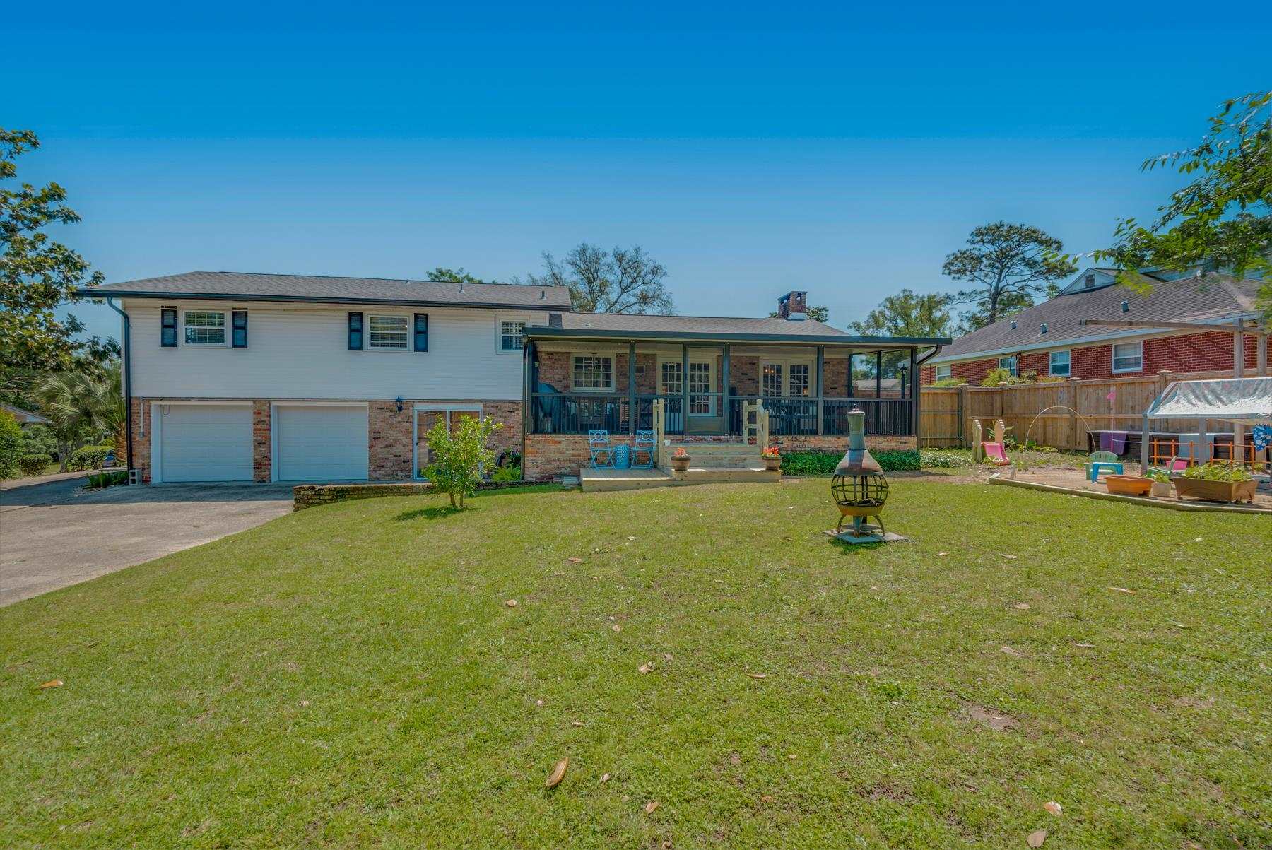 3931 Raintree Dr