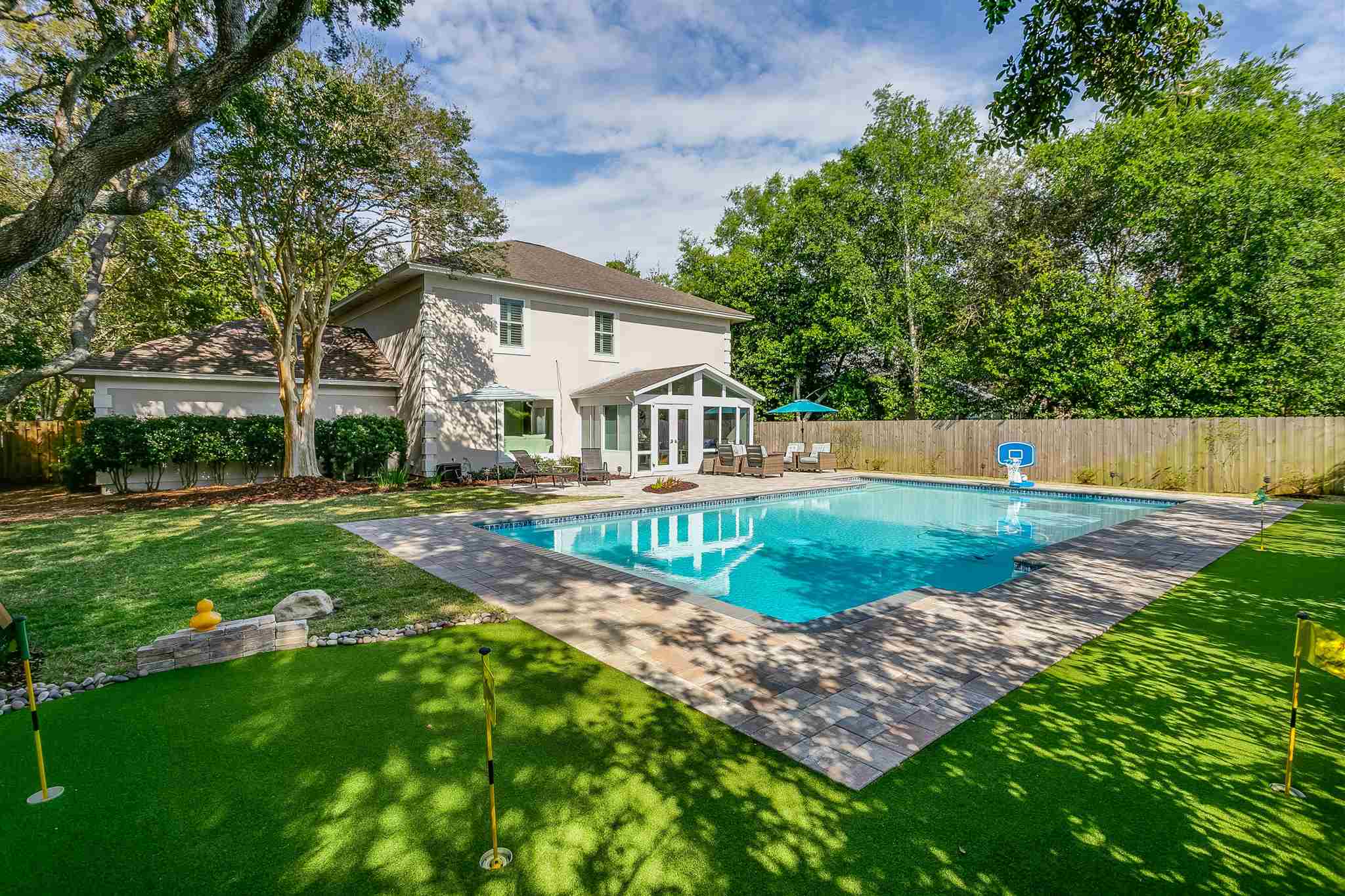 1 Fairpoint Pl