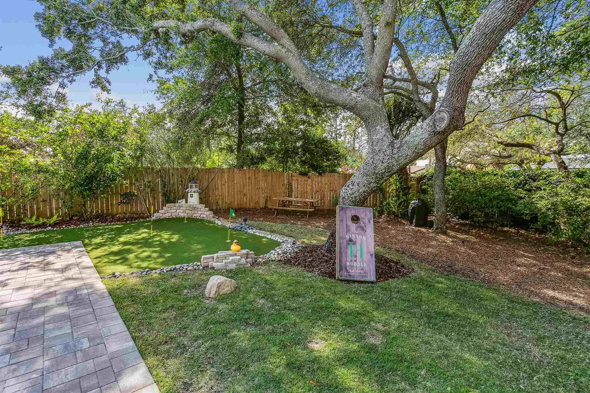 1 Fairpoint Pl