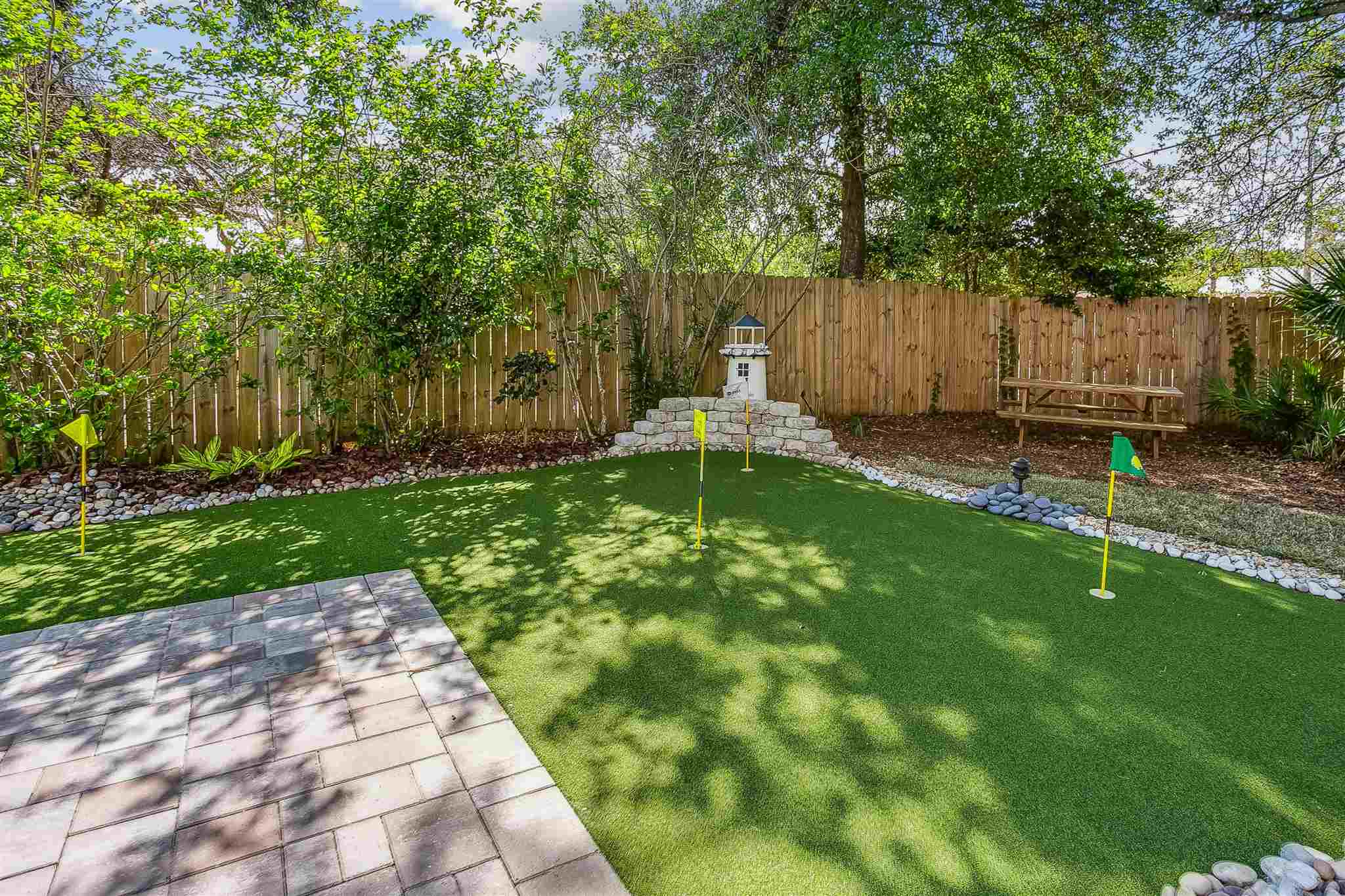 1 Fairpoint Pl