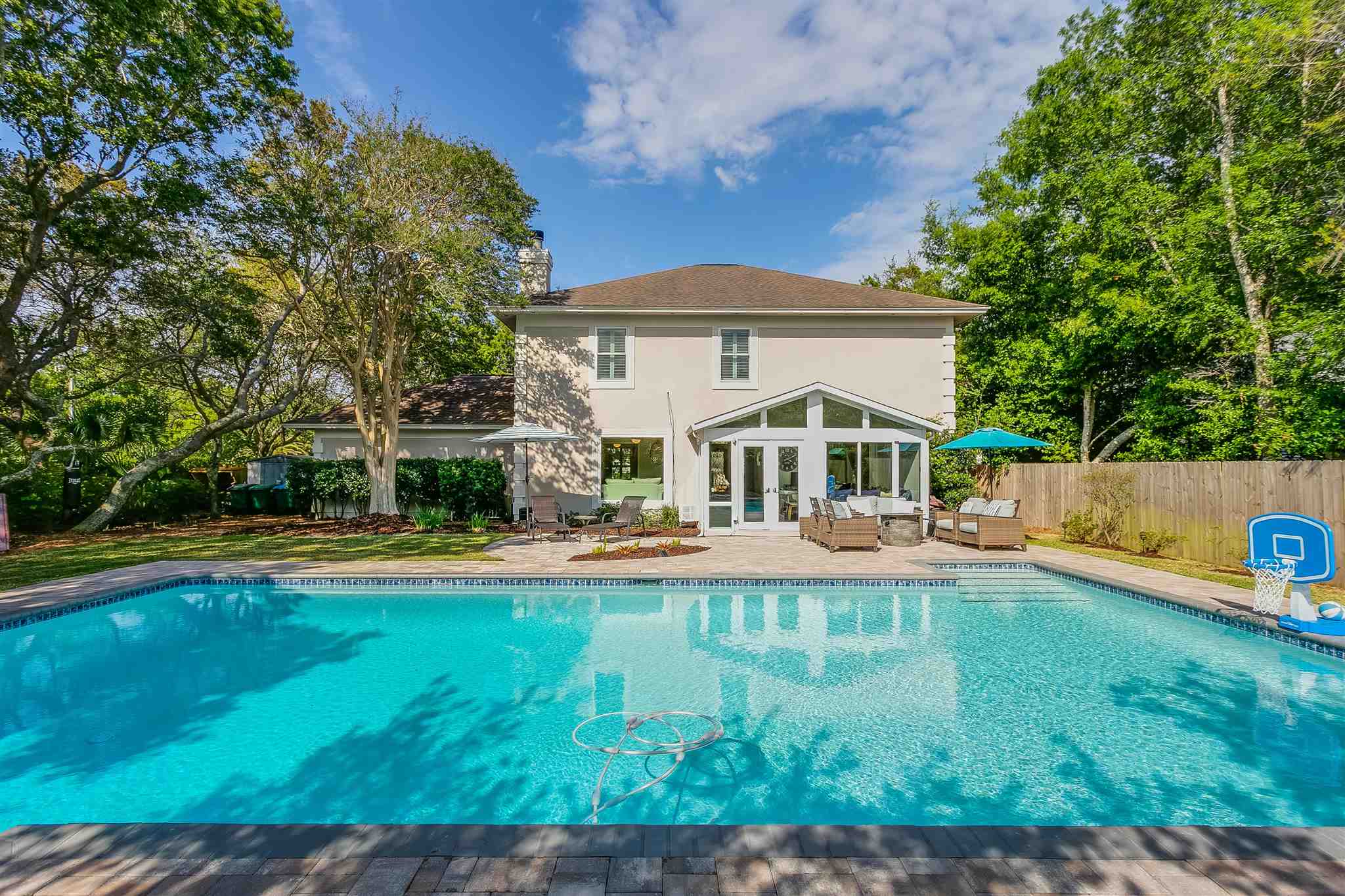 1 Fairpoint Pl
