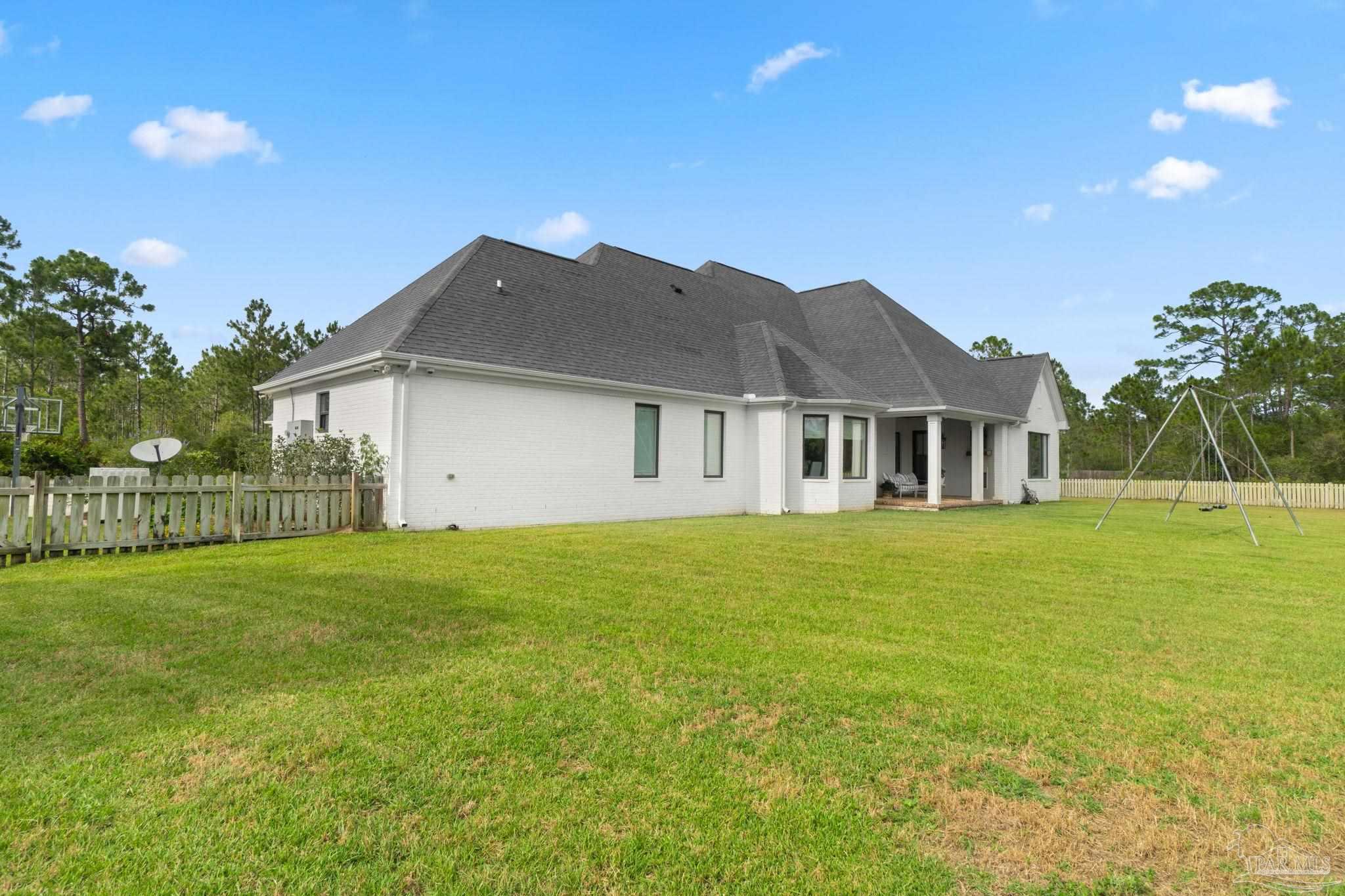 1199 Naples Dr