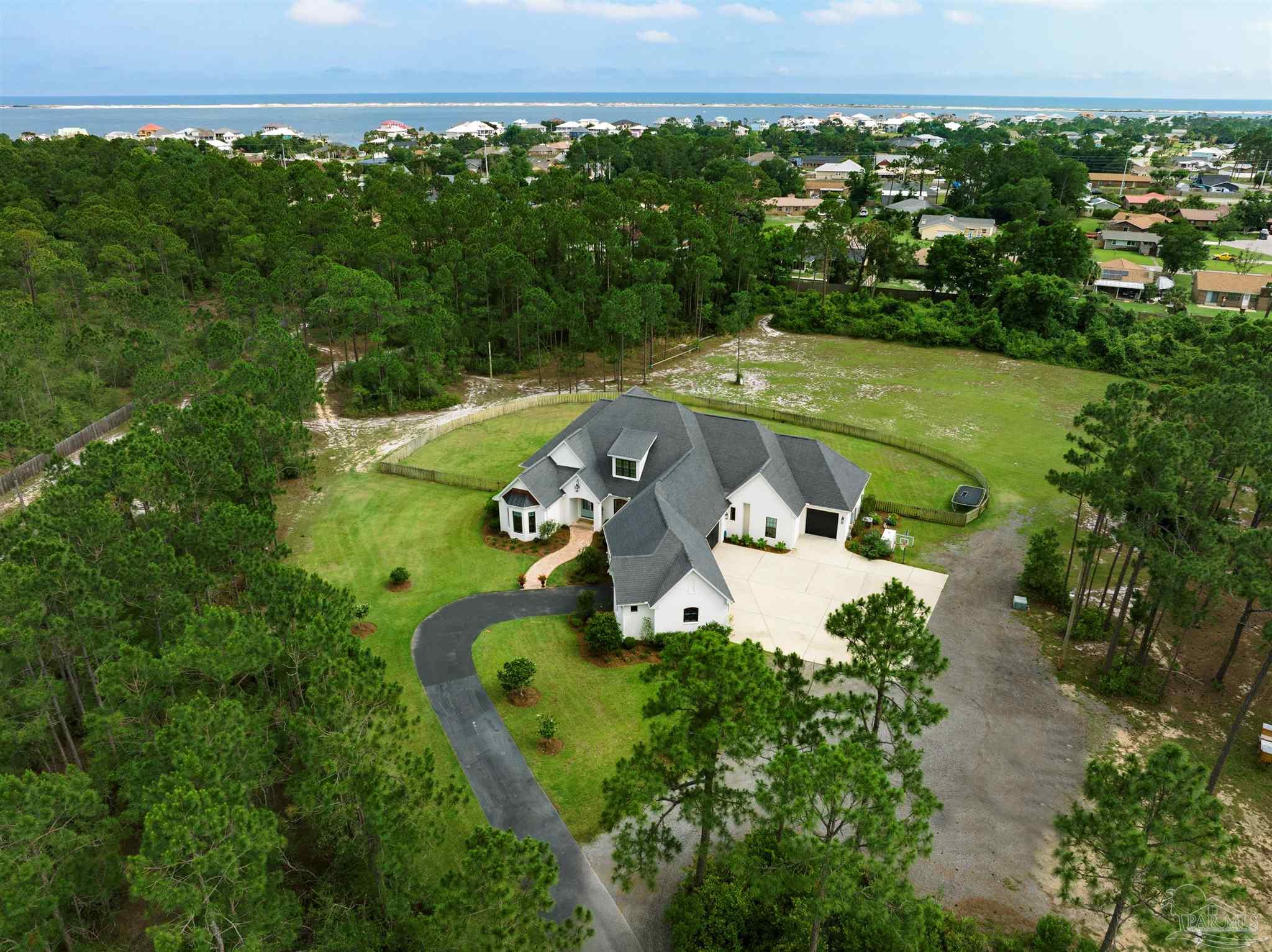 1199 Naples Dr