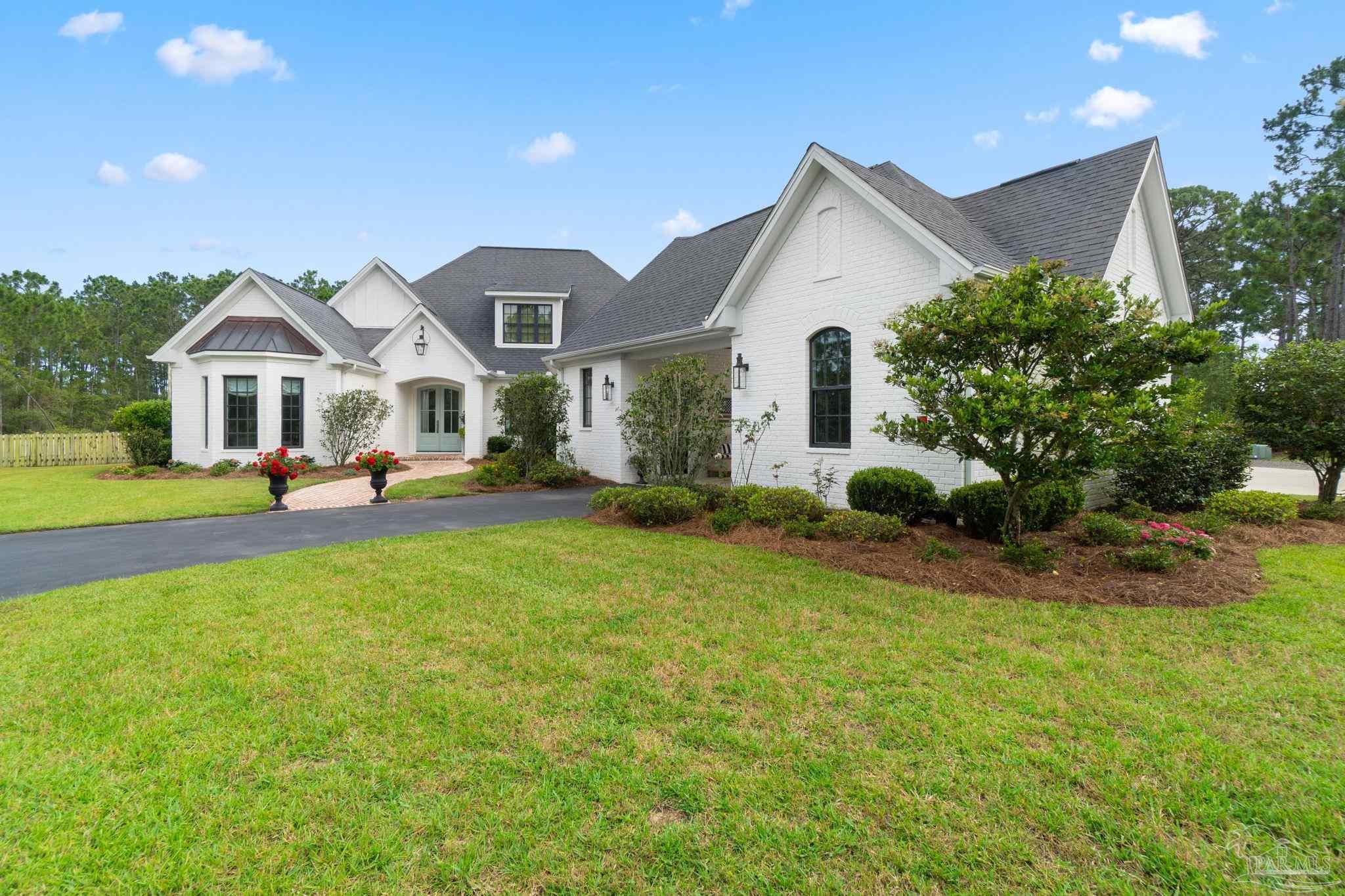 1199 Naples Dr