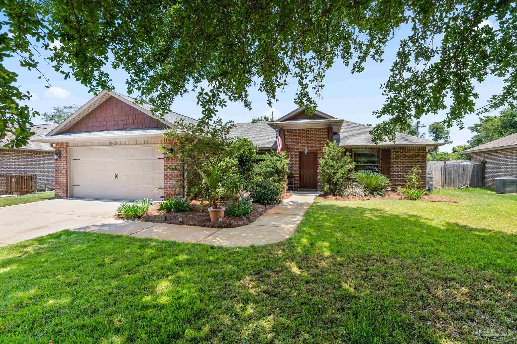 1656 Oakhill Rd