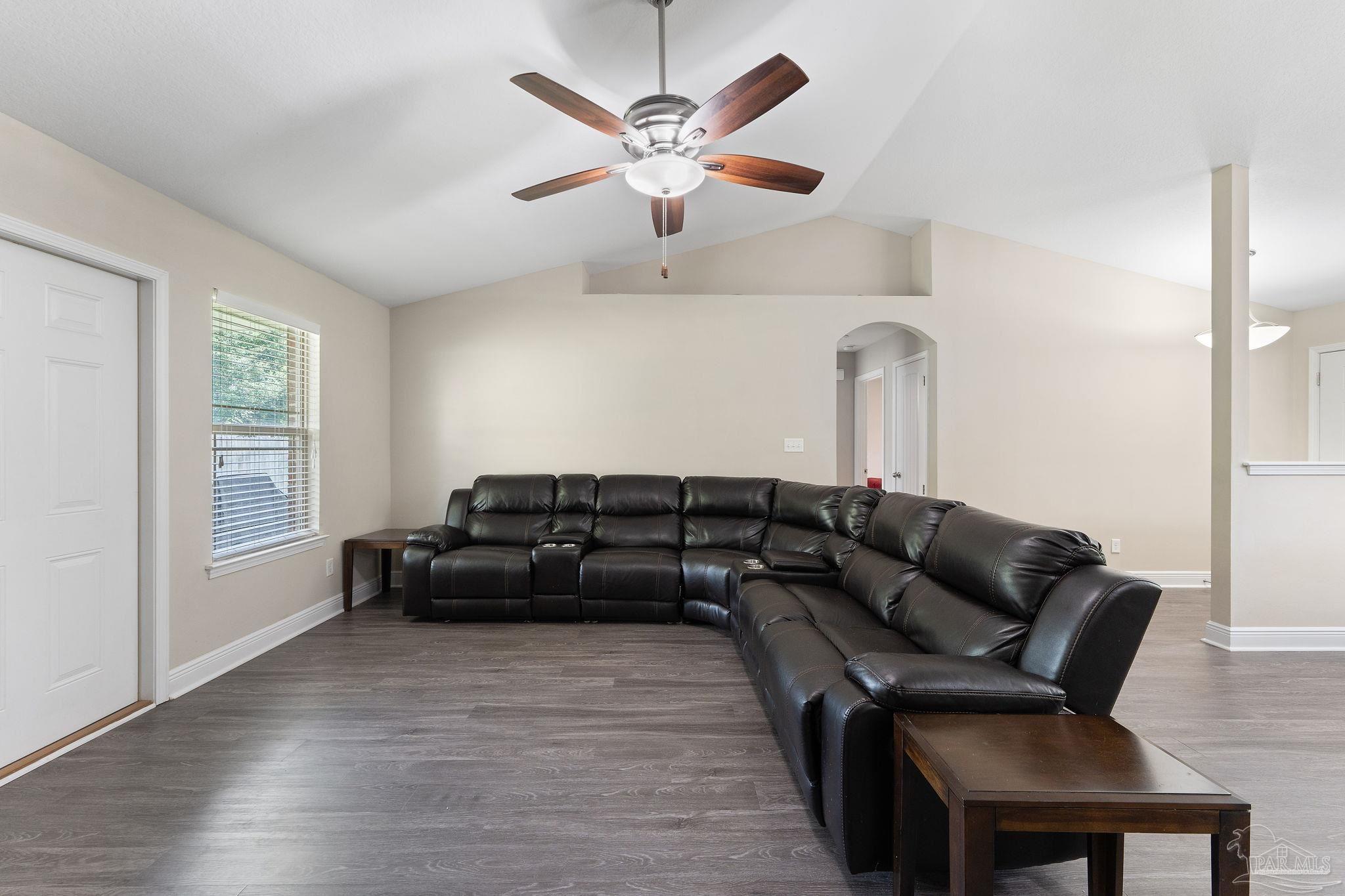 1656 Oakhill Rd