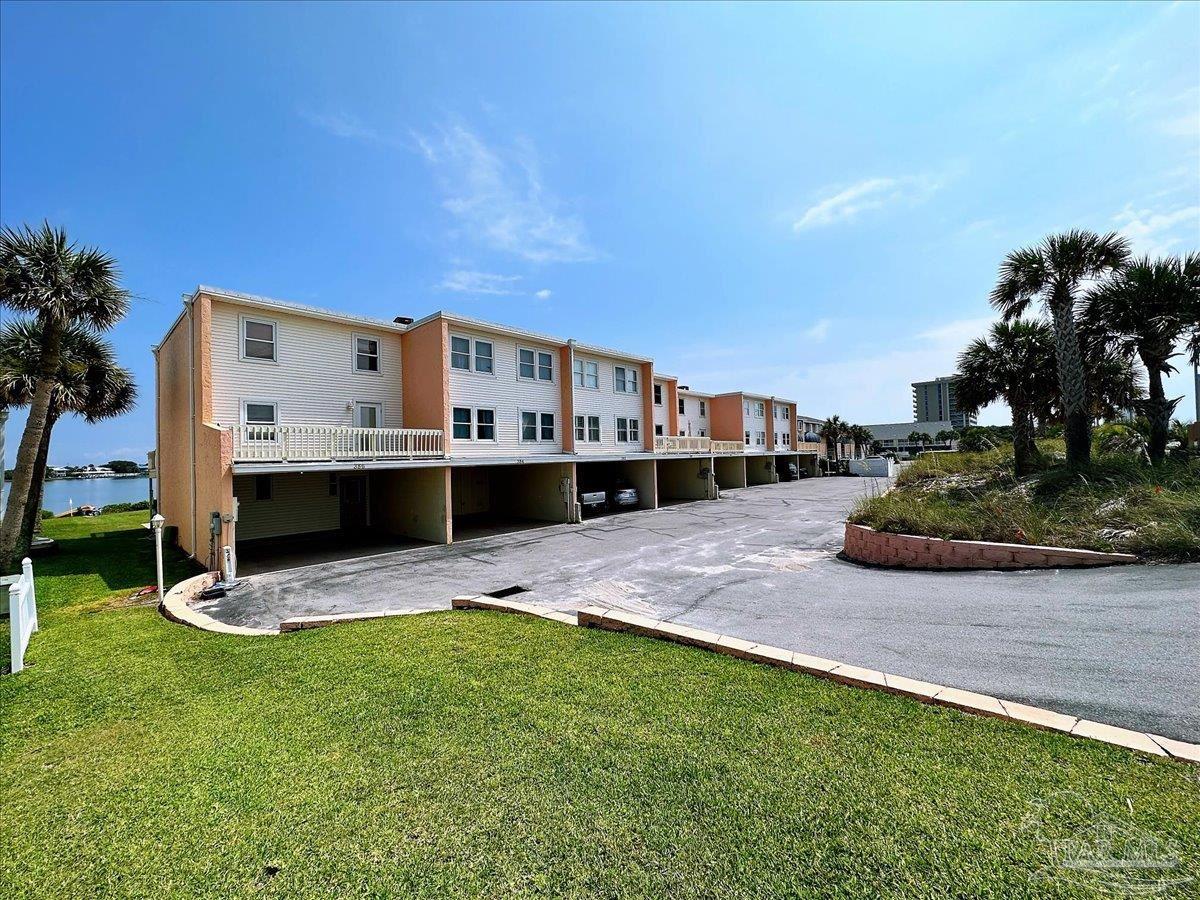 382 Ft Pickens Rd