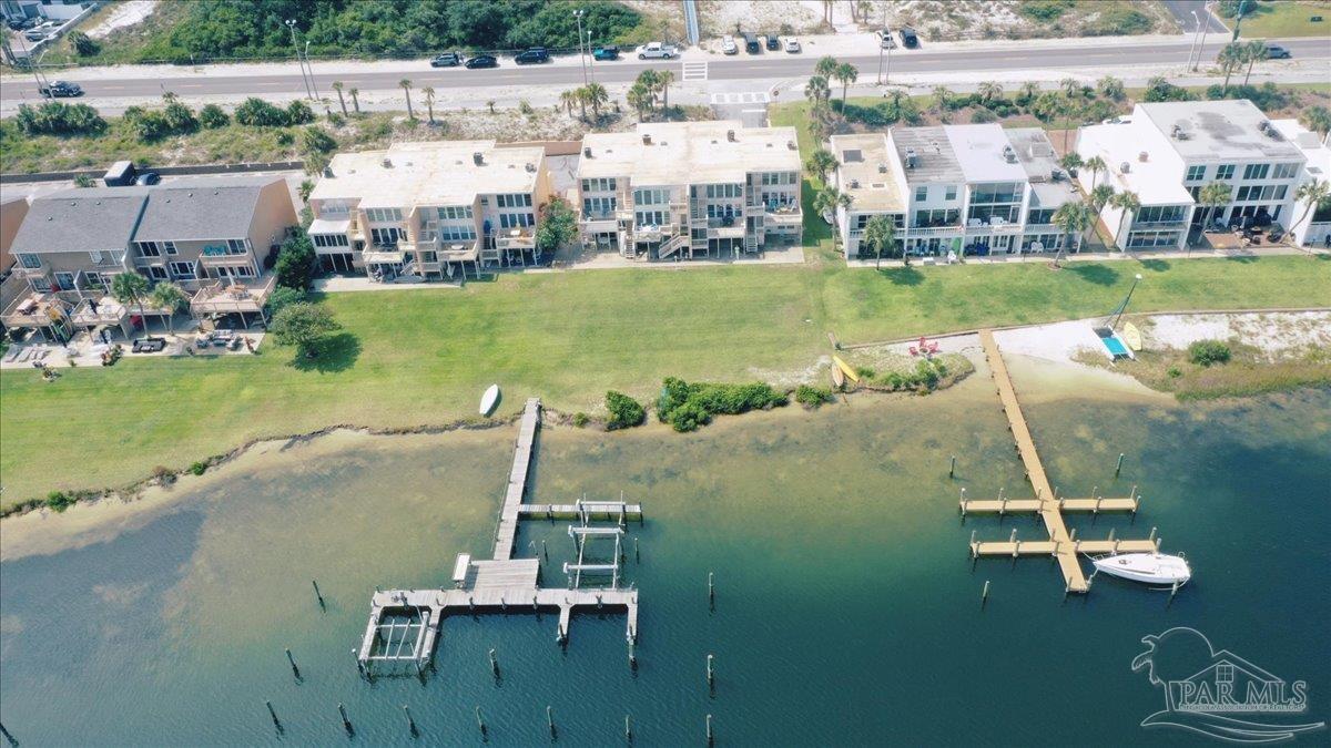 382 Ft Pickens Rd