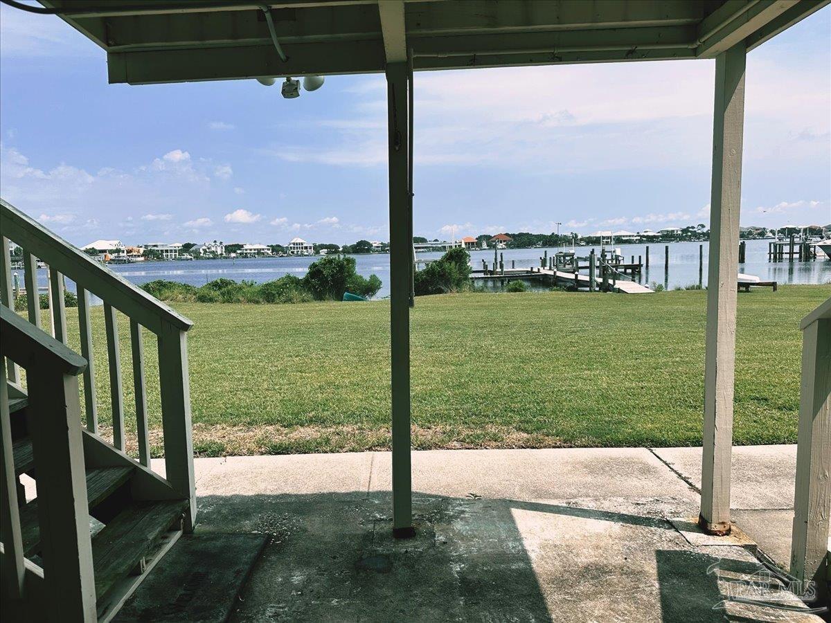 382 Ft Pickens Rd