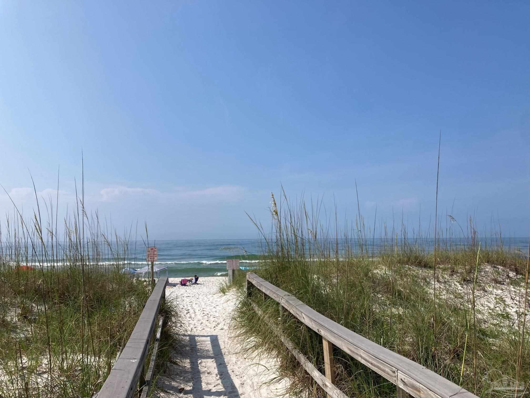 382 Ft Pickens Rd