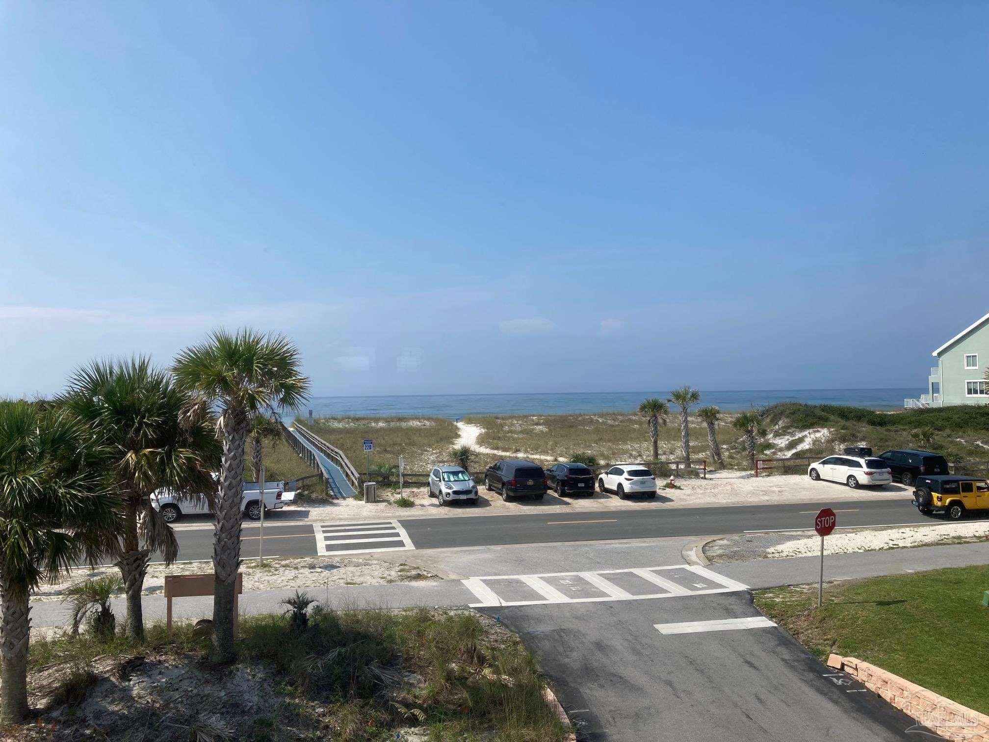 382 Ft Pickens Rd