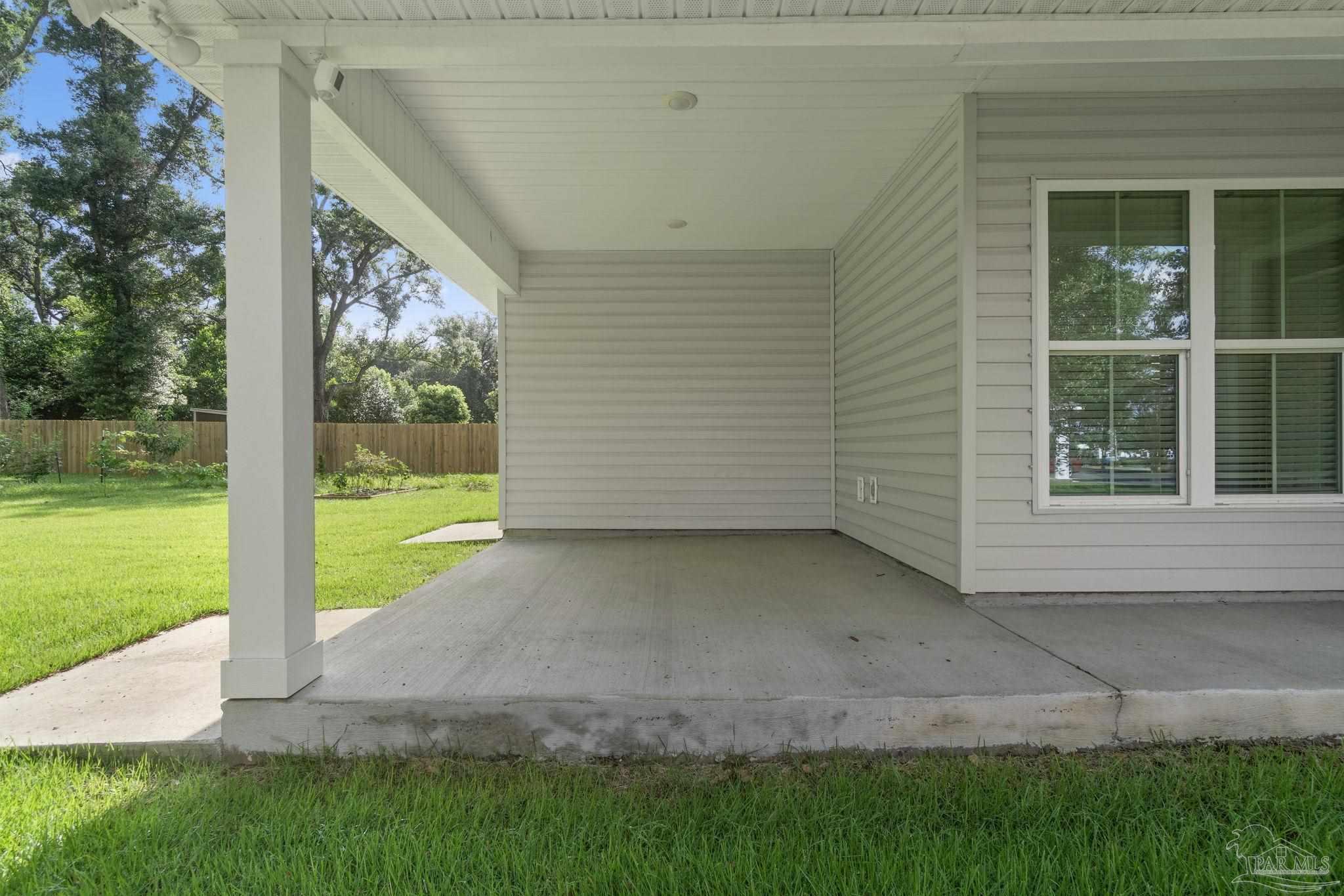 2122 W Gregory St