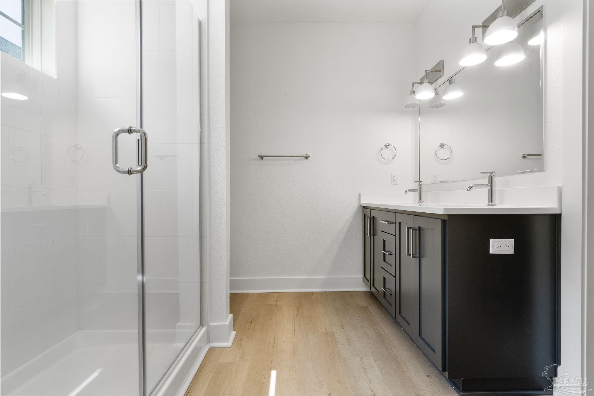 2122 W Gregory St