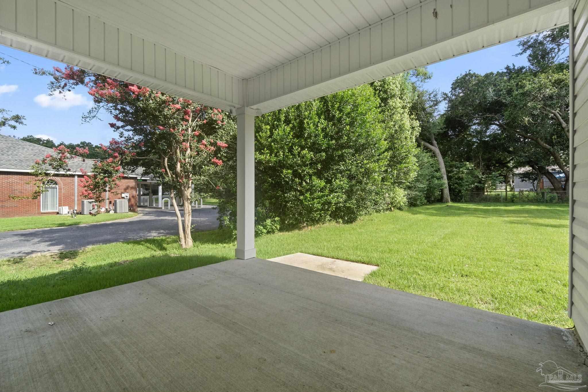 2122 W Gregory St