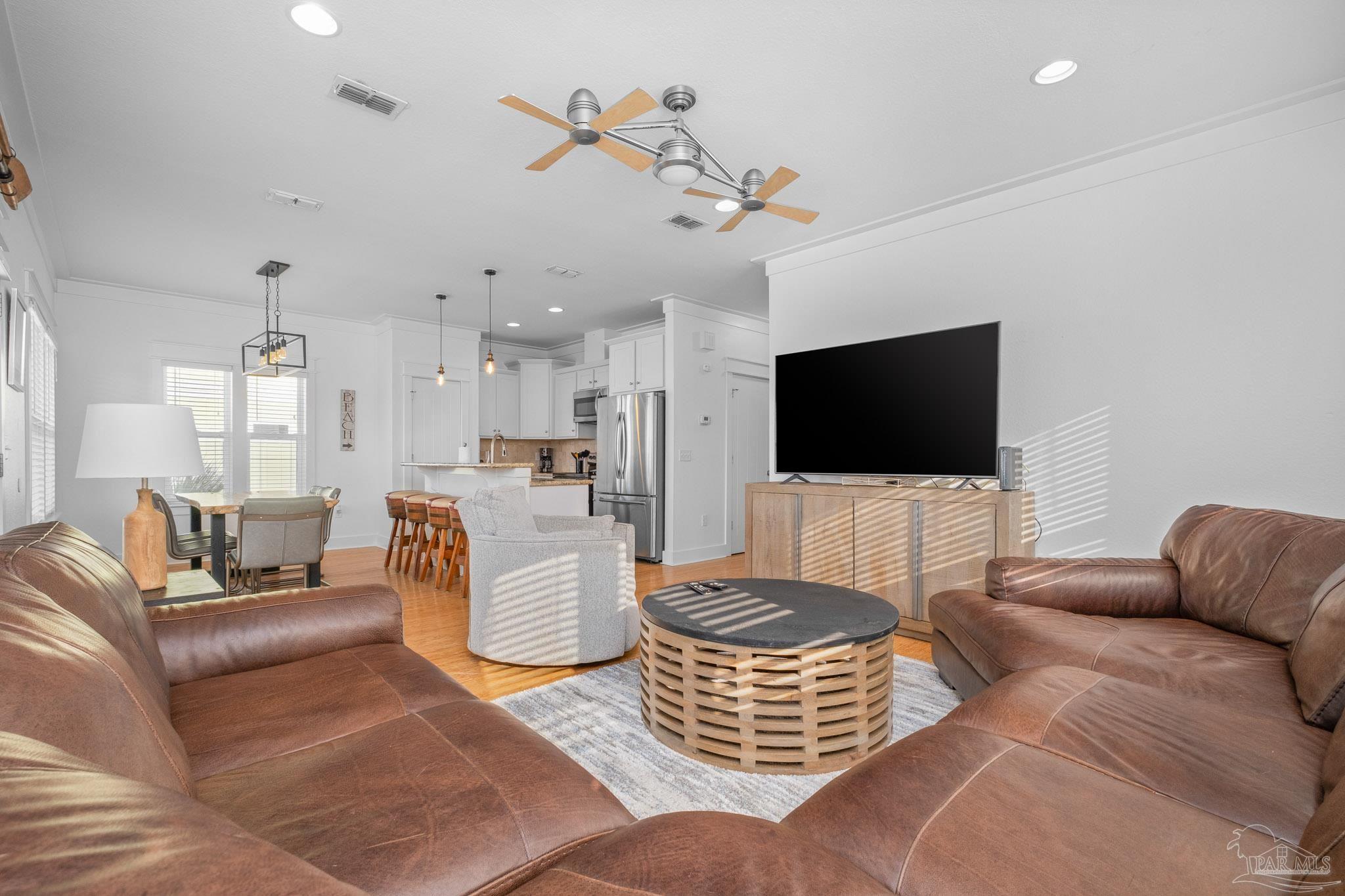 7369 Grand Navarre Blvd