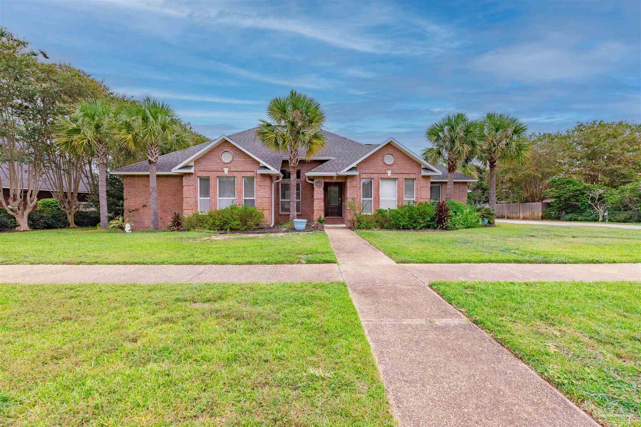 1080 Kelton Blvd
