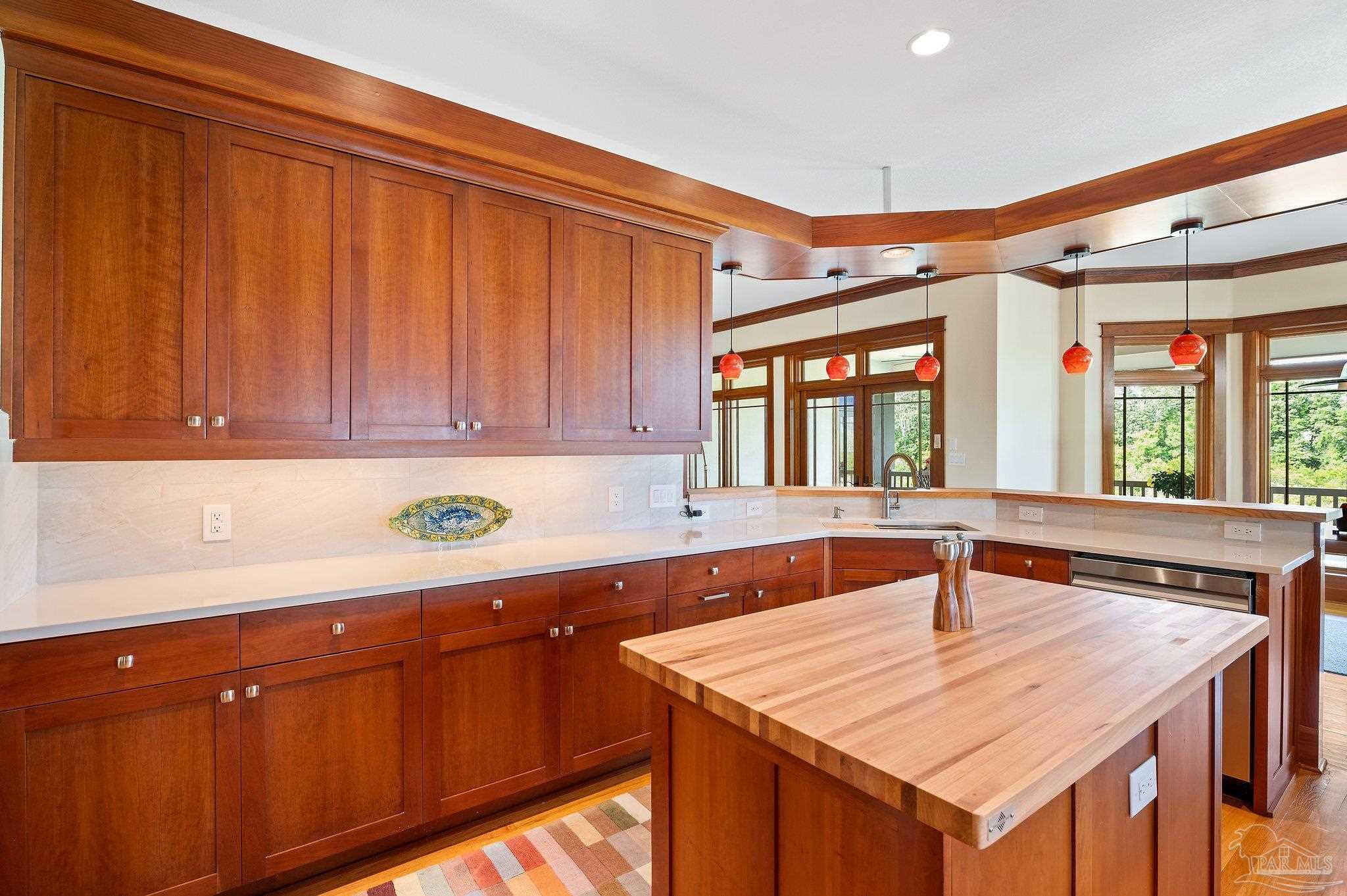 324 Deer Point Dr