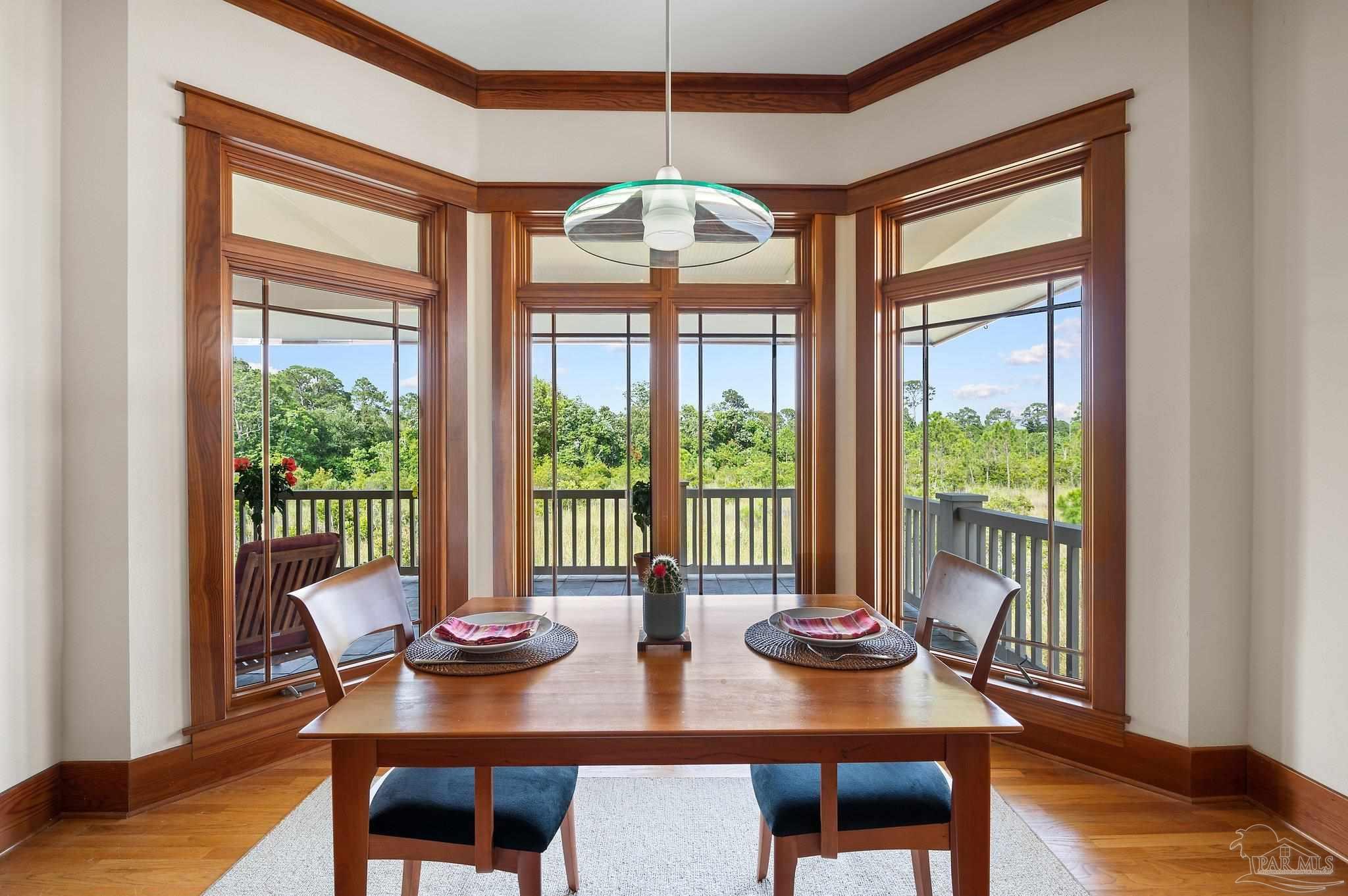 324 Deer Point Dr