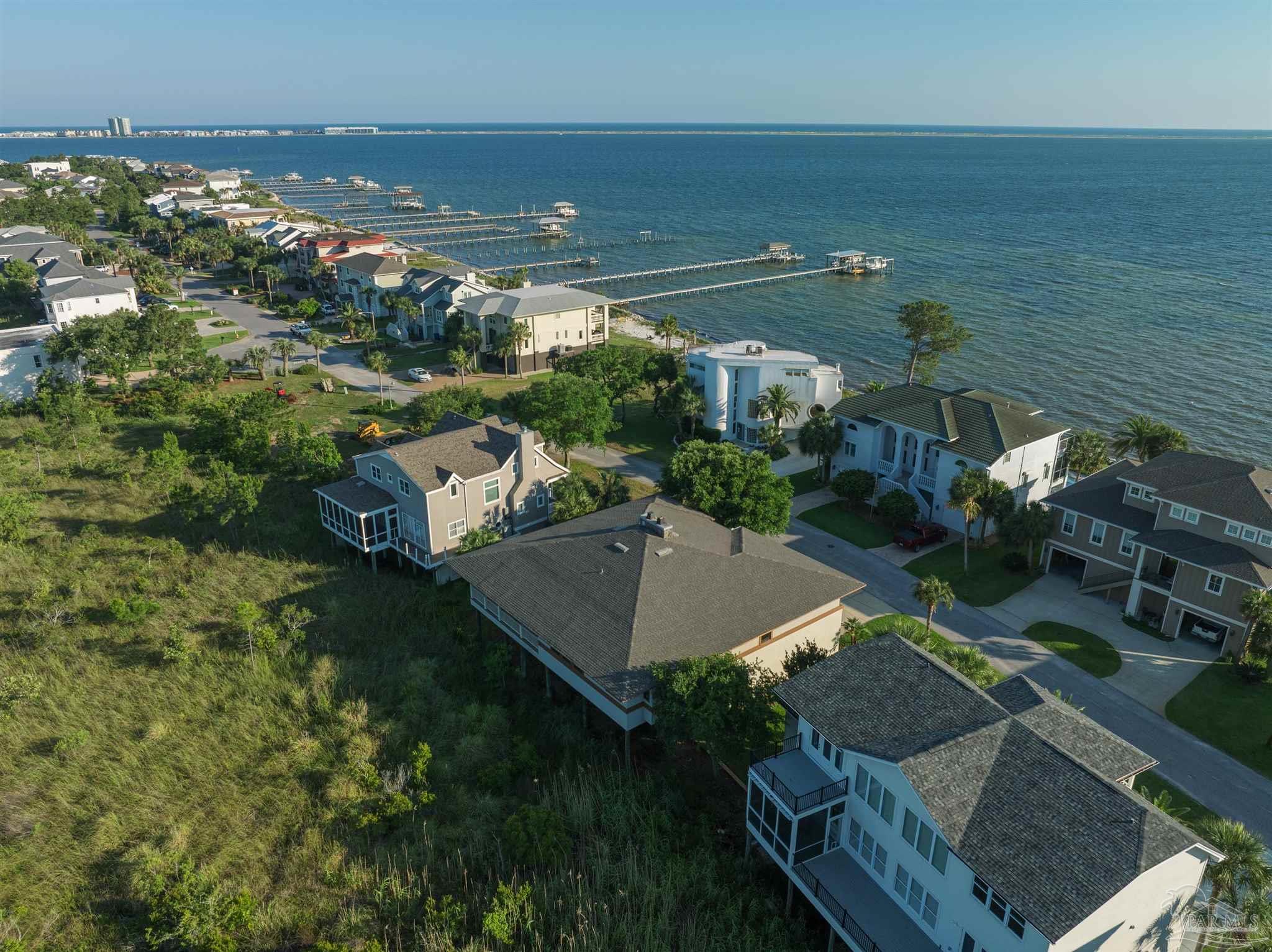 324 Deer Point Dr