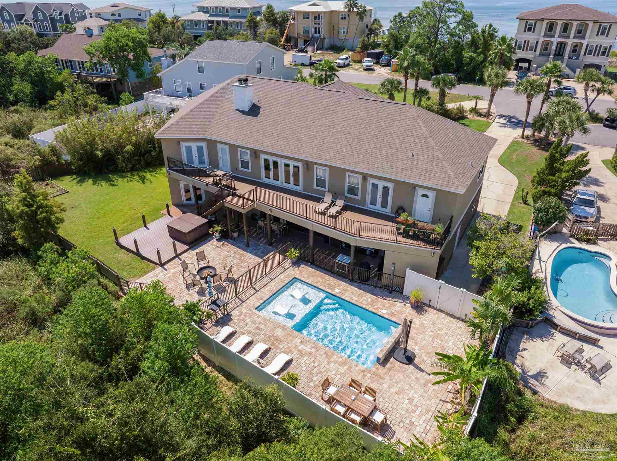 408 Deer Point Dr
