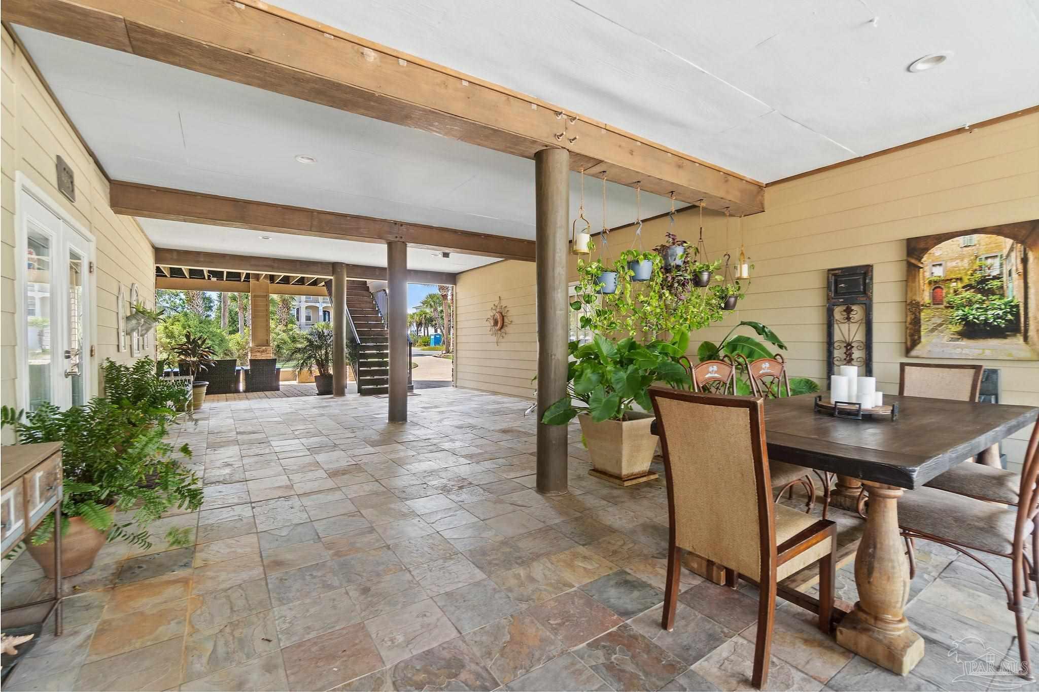 408 Deer Point Dr