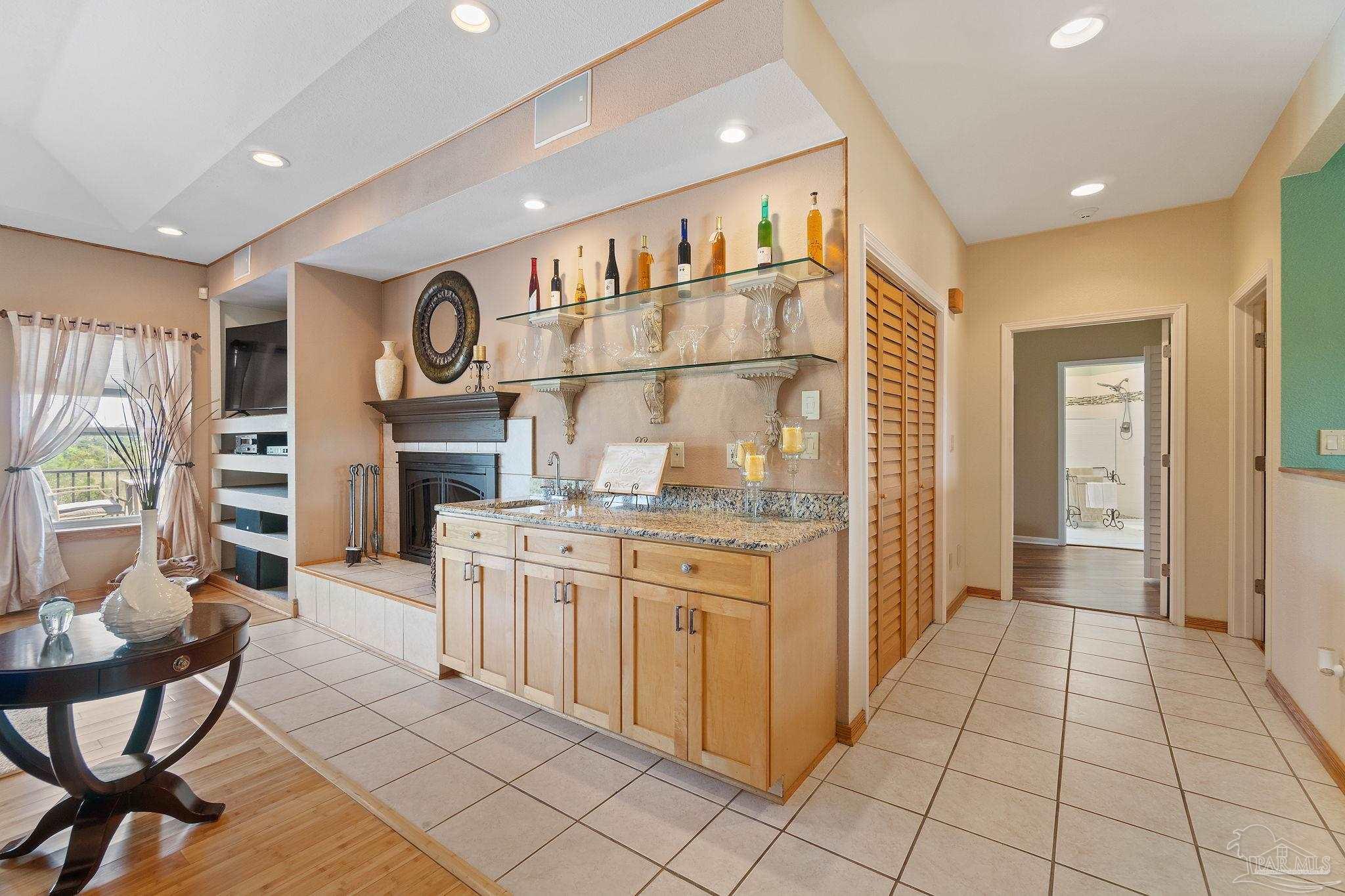 408 Deer Point Dr