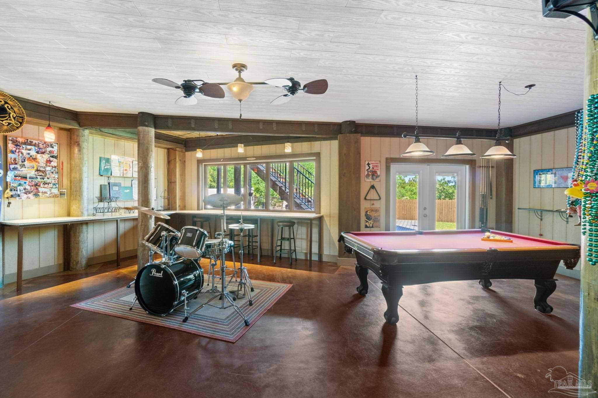 408 Deer Point Dr