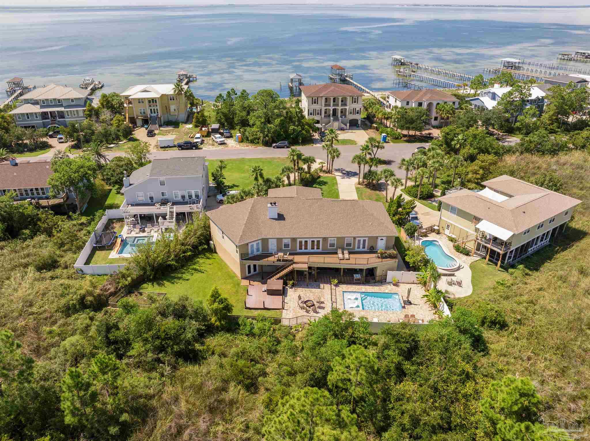 408 Deer Point Dr