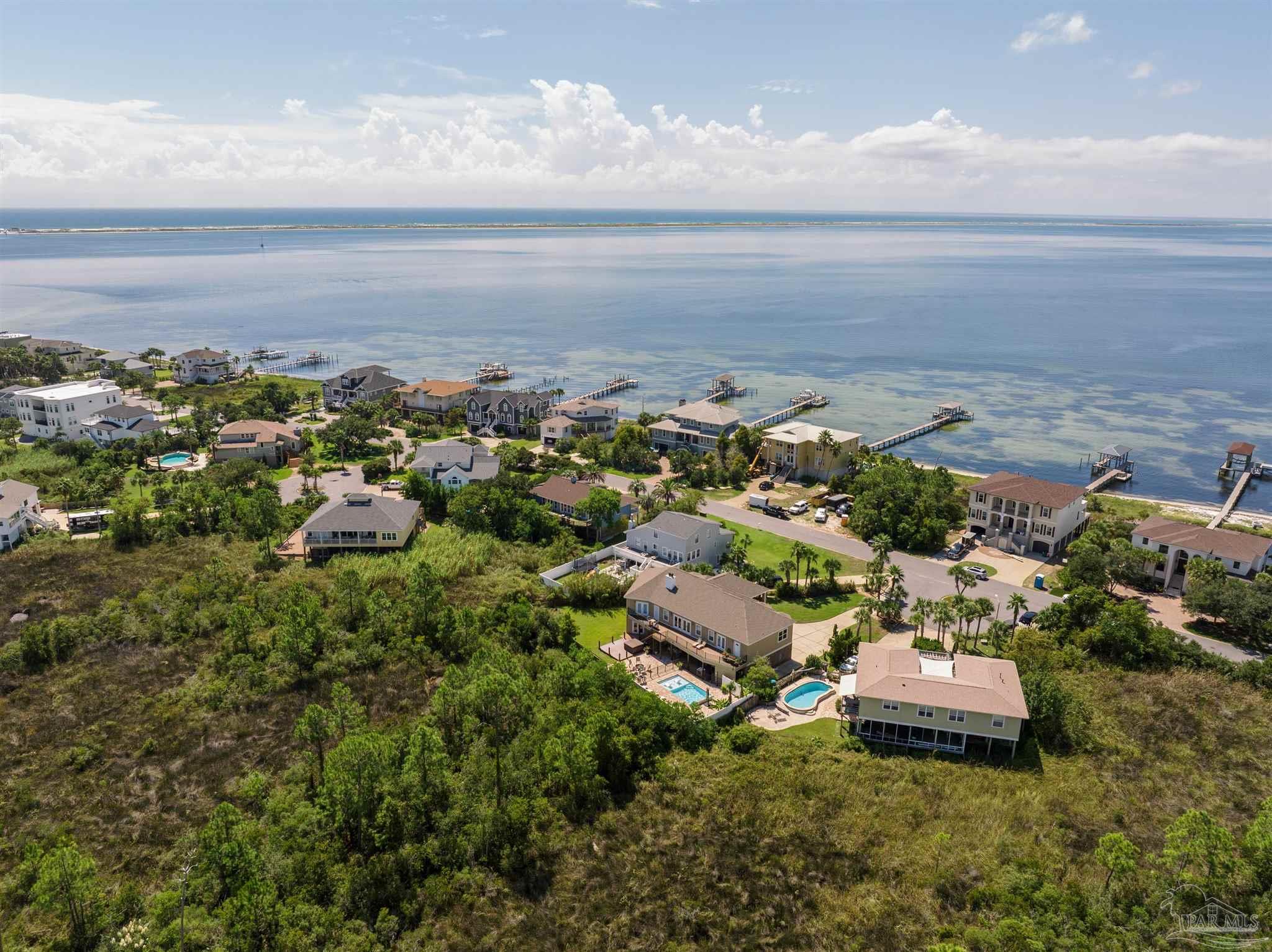 408 Deer Point Dr
