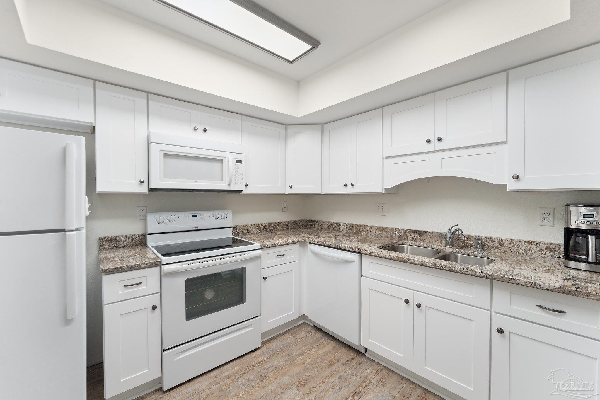 615 Bayshore Dr # 302