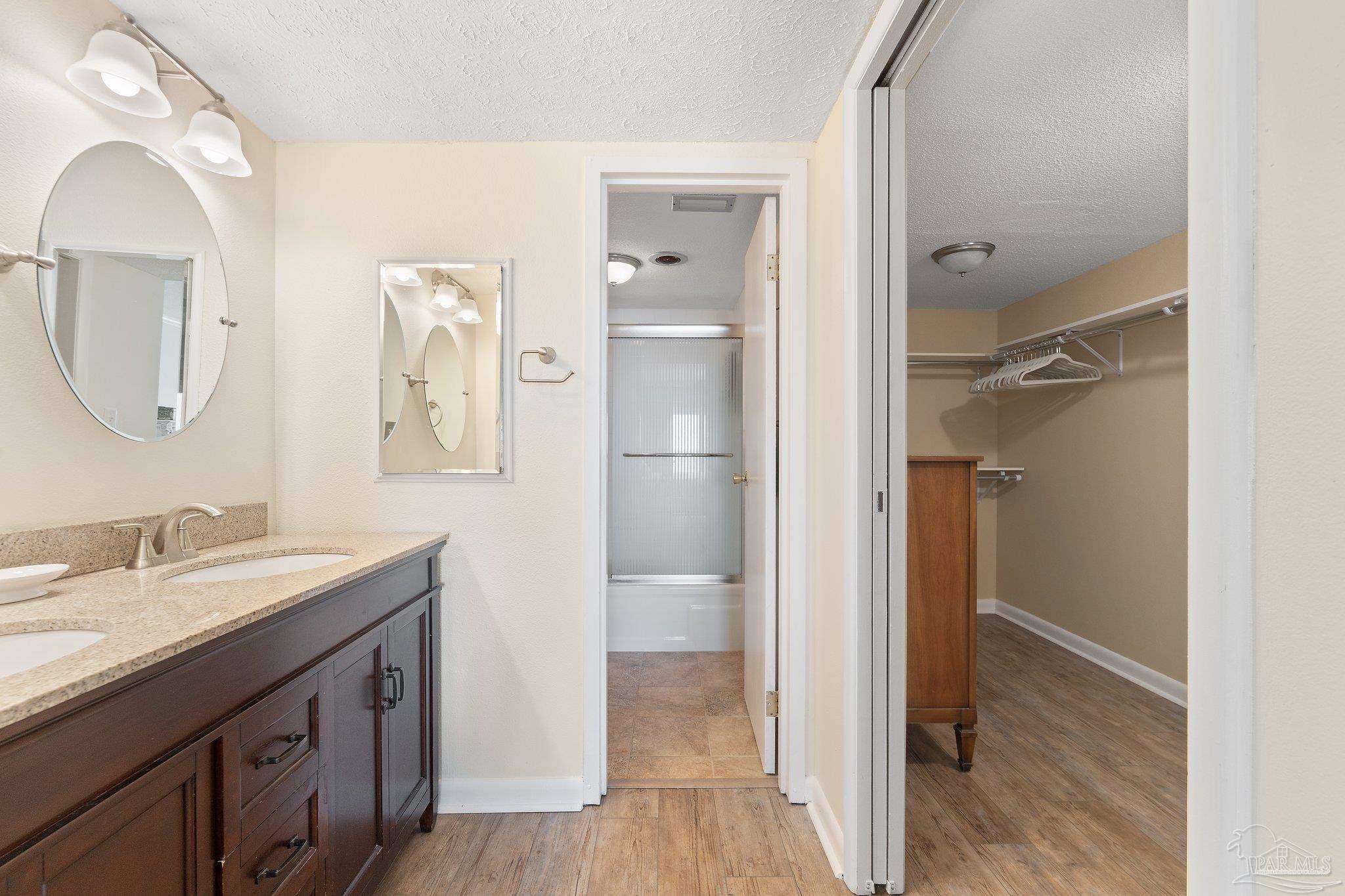 615 Bayshore Dr # 302