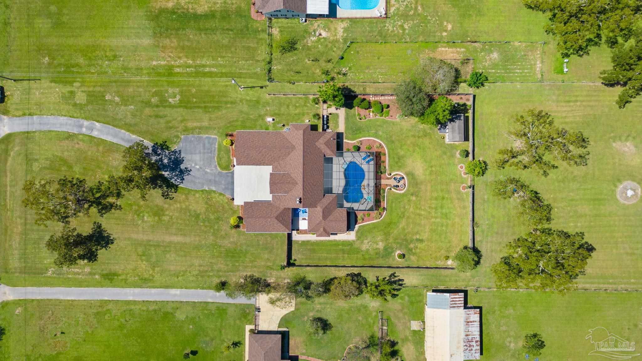 2710 Sandicrest Dr