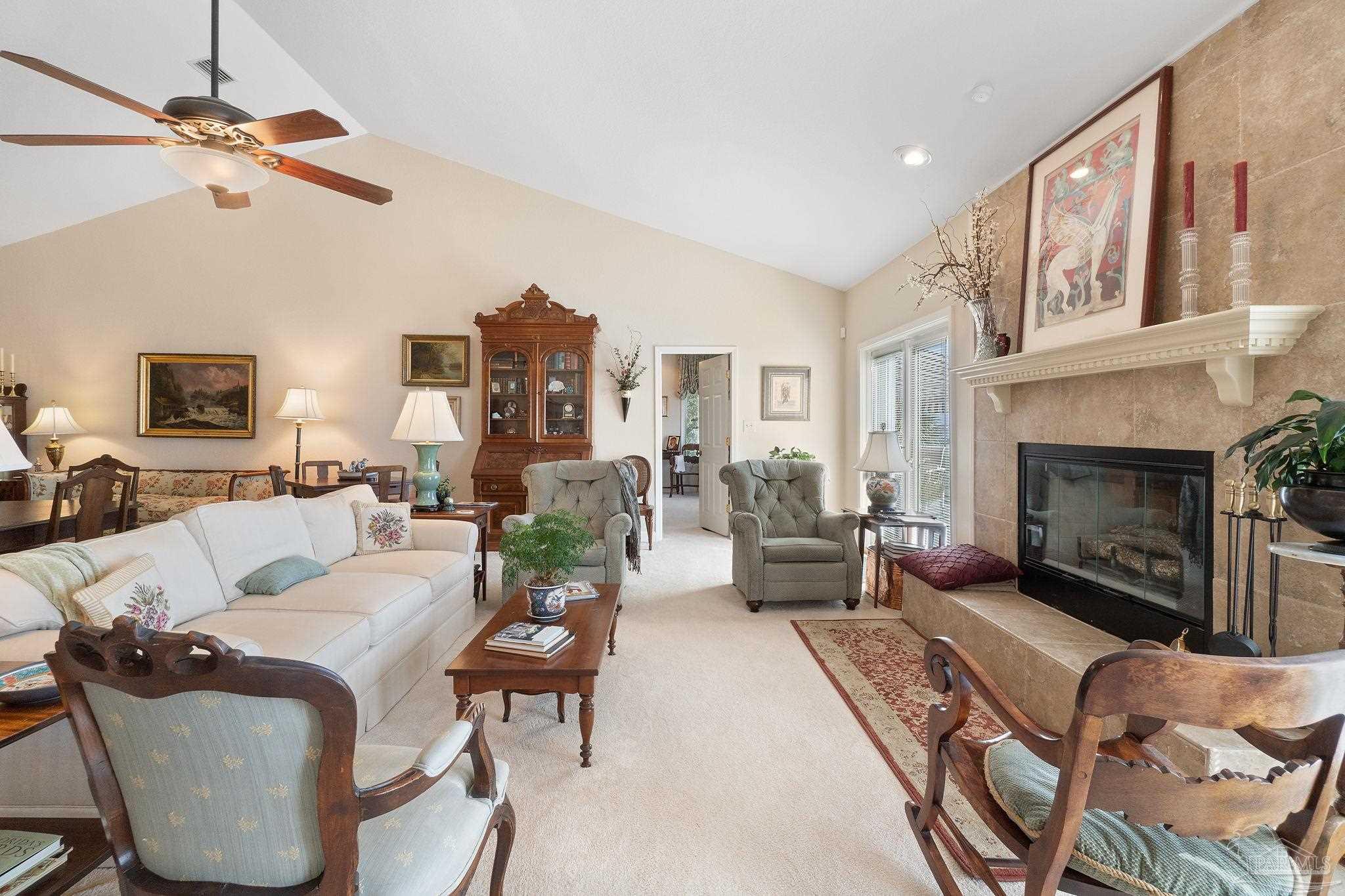 1127 Soundview Trl