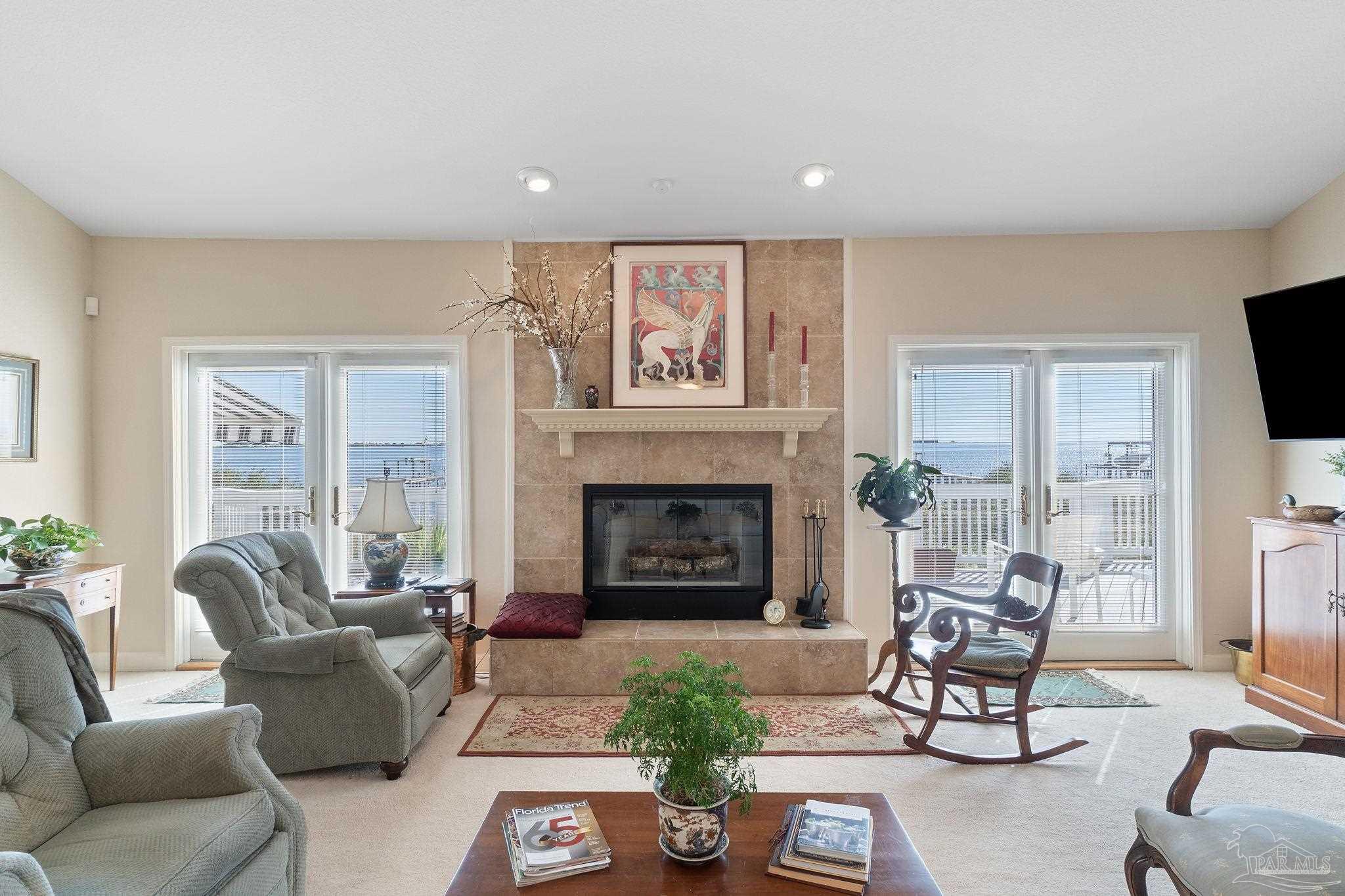 1127 Soundview Trl
