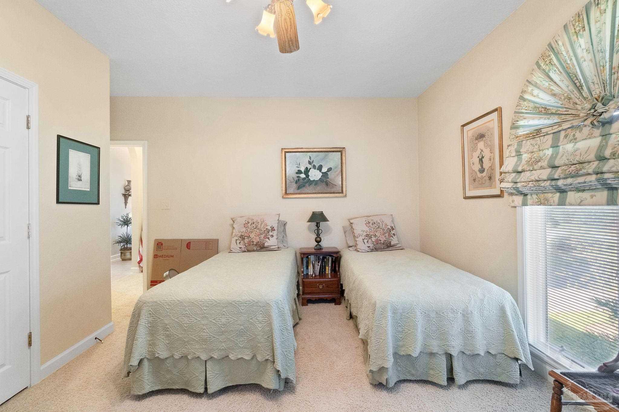 1127 Soundview Trl