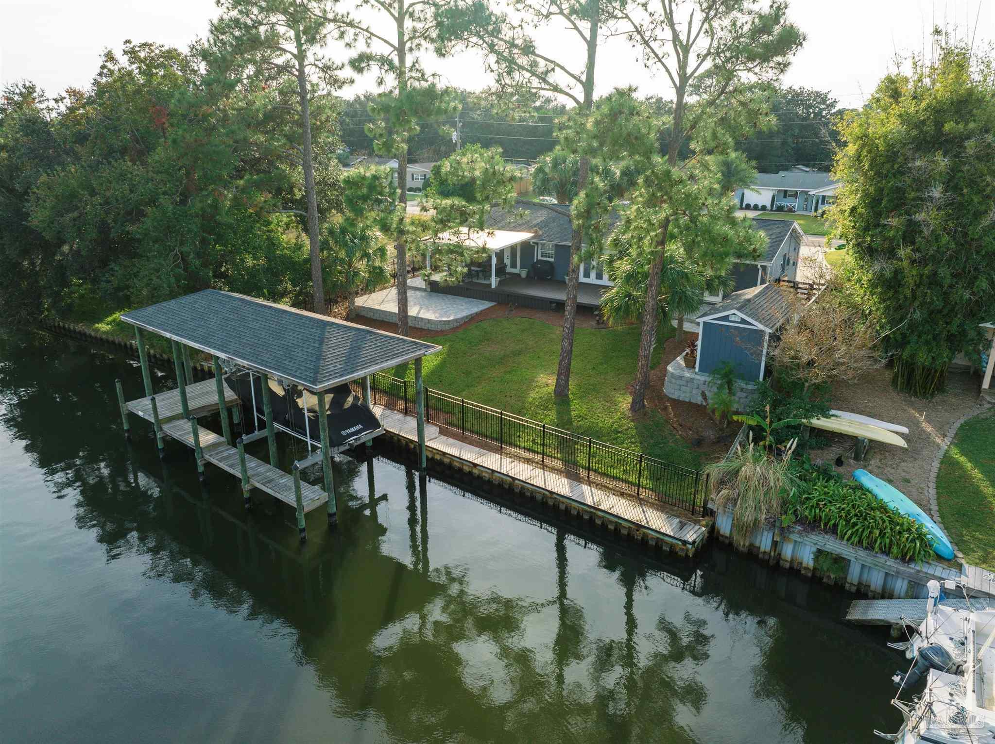 1138 Bayview Ln