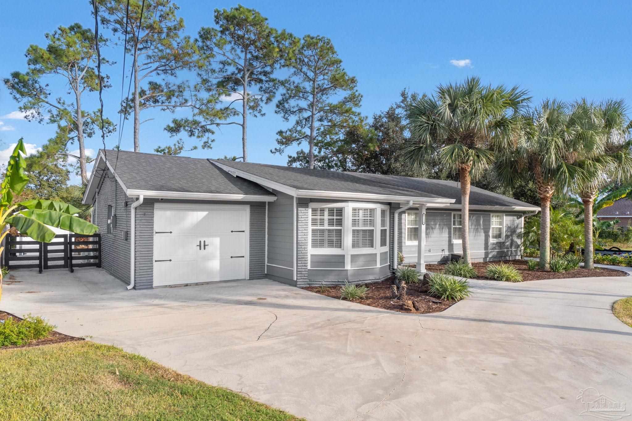 1138 Bayview Ln