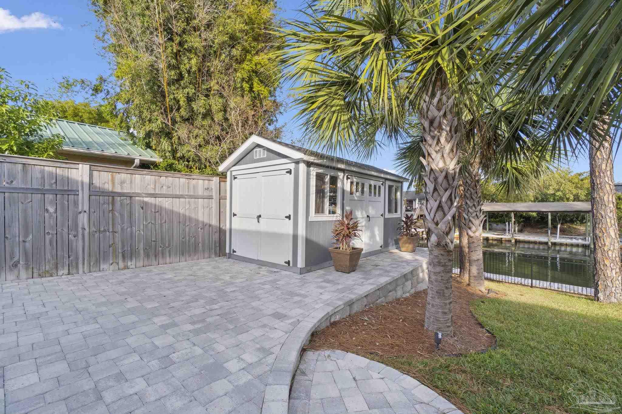 1138 Bayview Ln