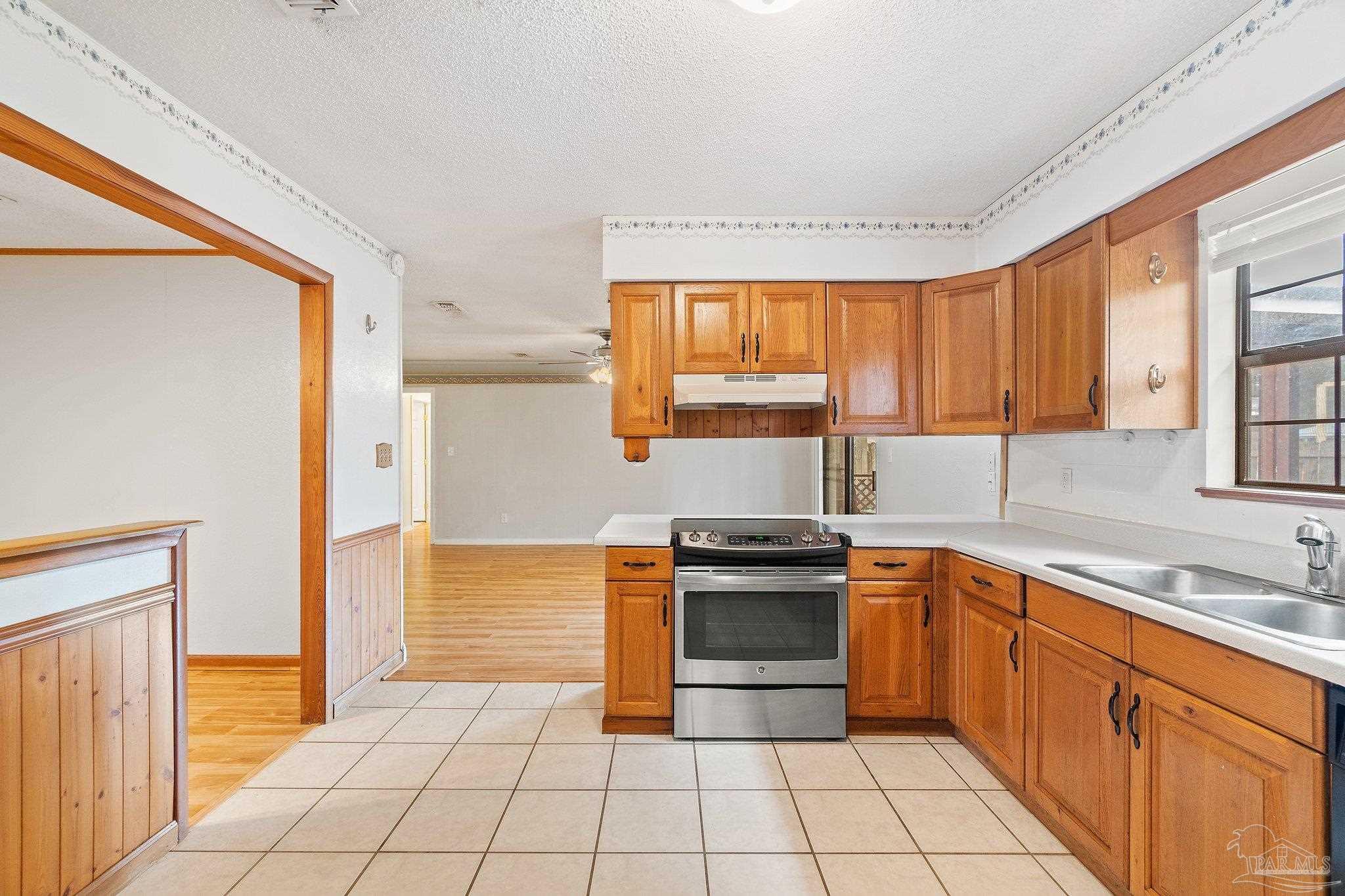 4885 La Ventana Dr
