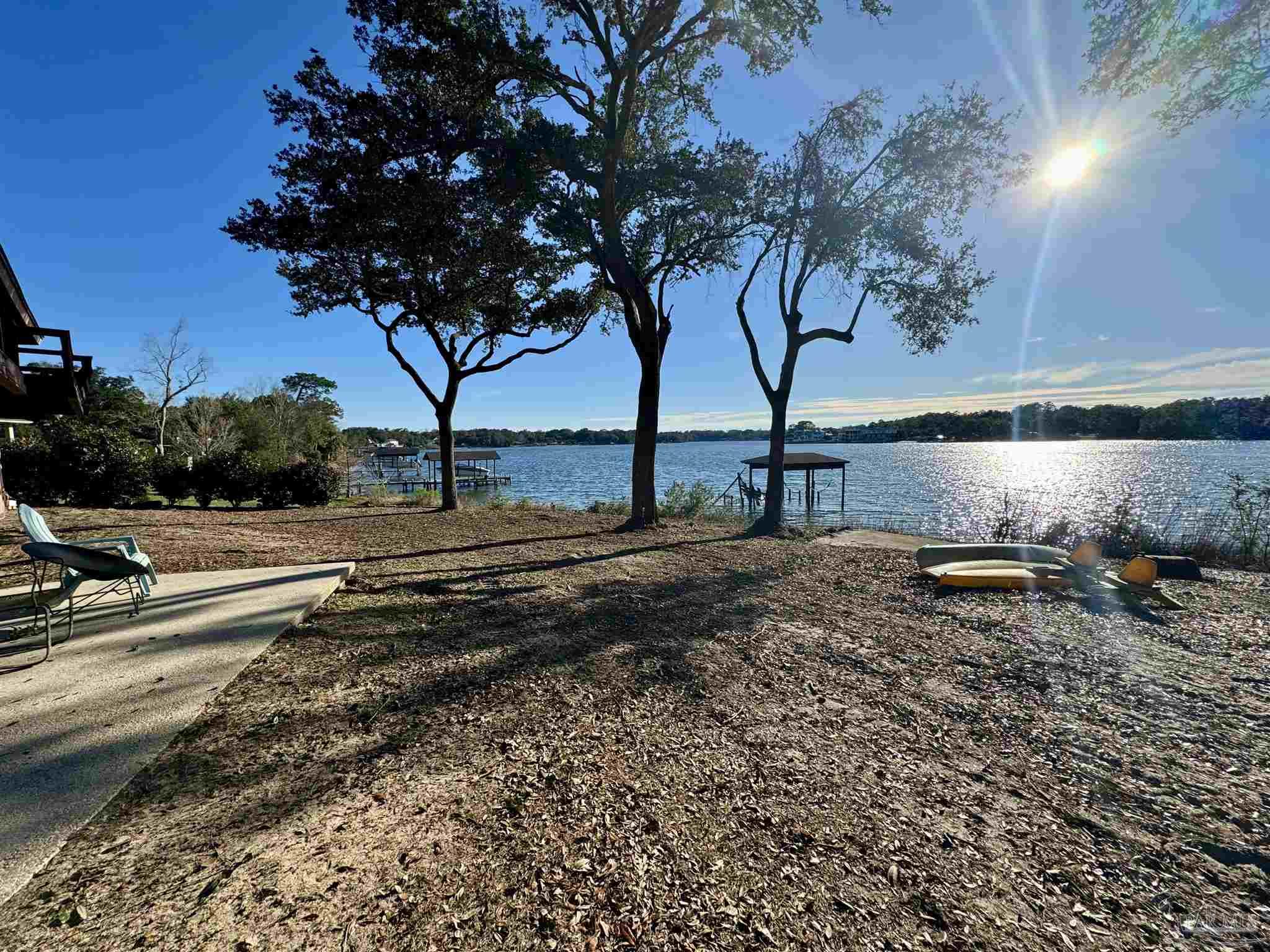 1555 Bayou Blvd