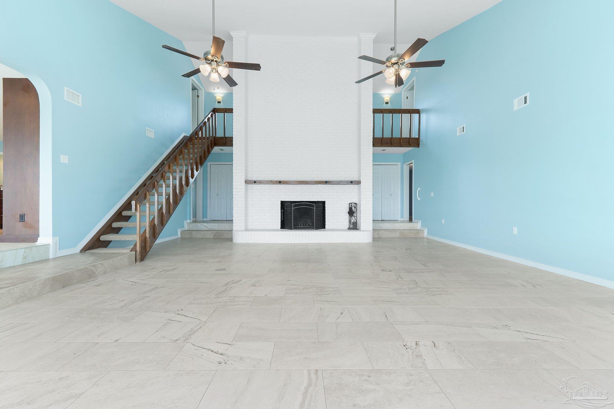 11633 Chanticleer Dr