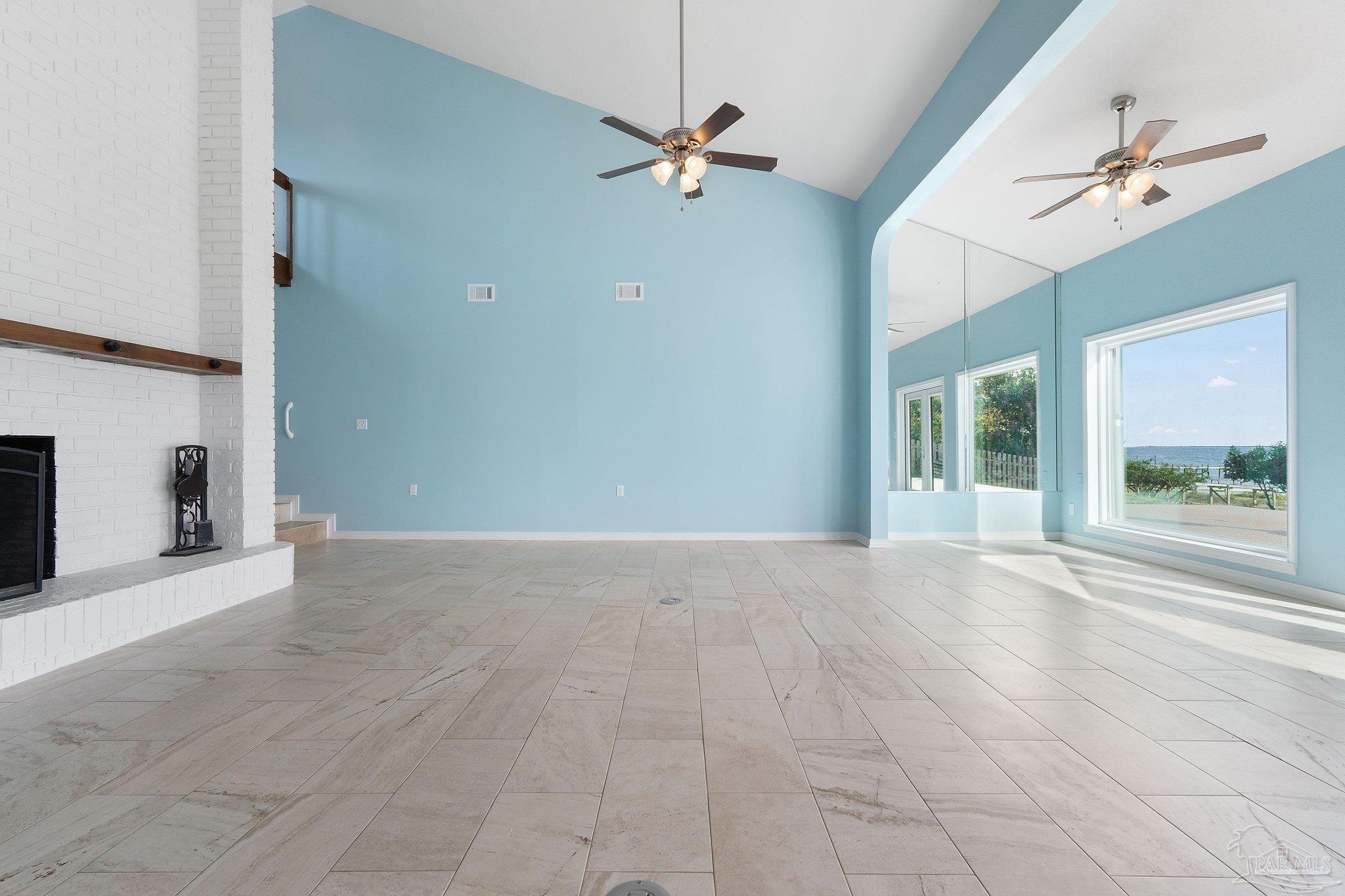 11633 Chanticleer Dr