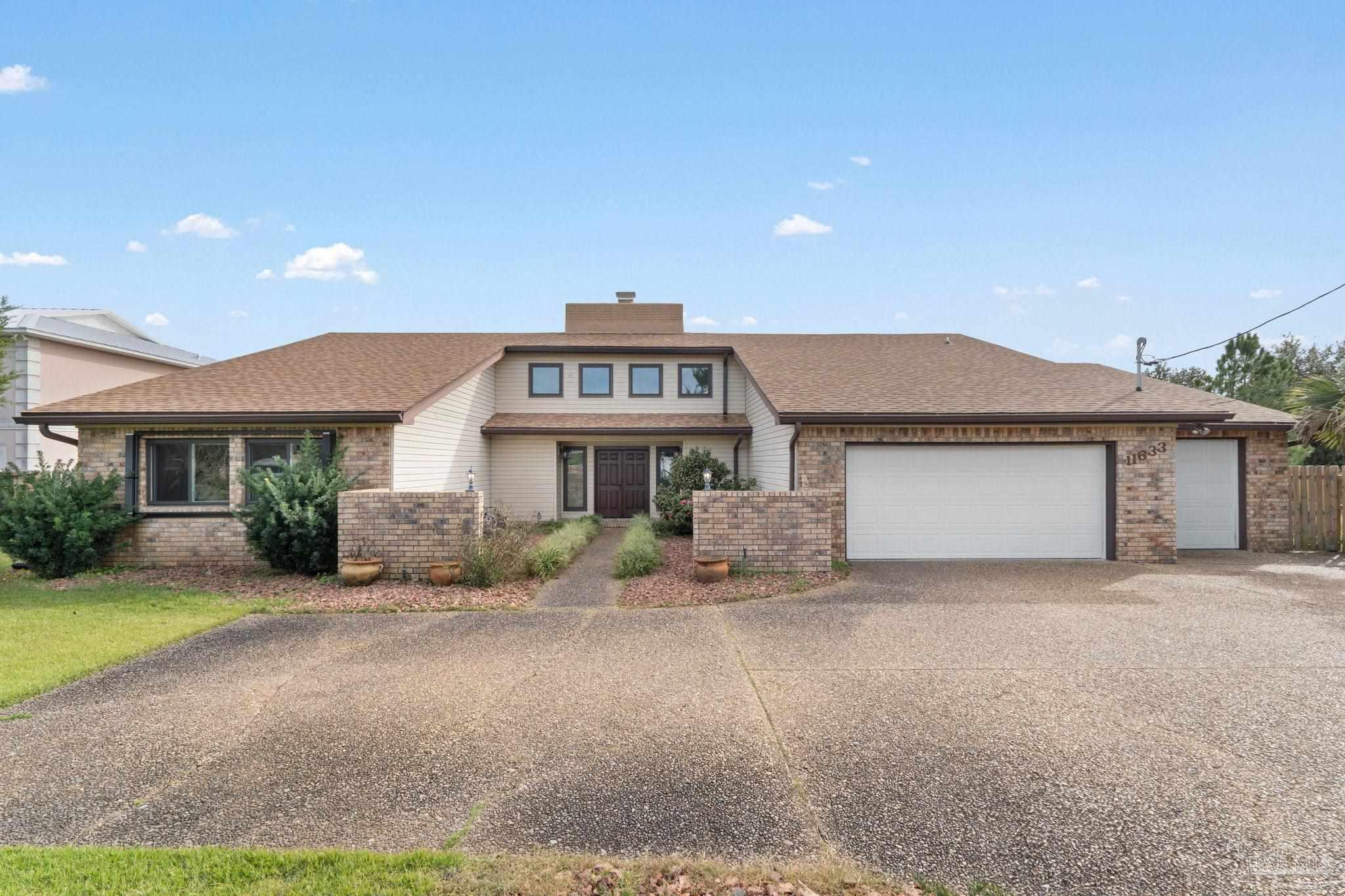 11633 Chanticleer Dr