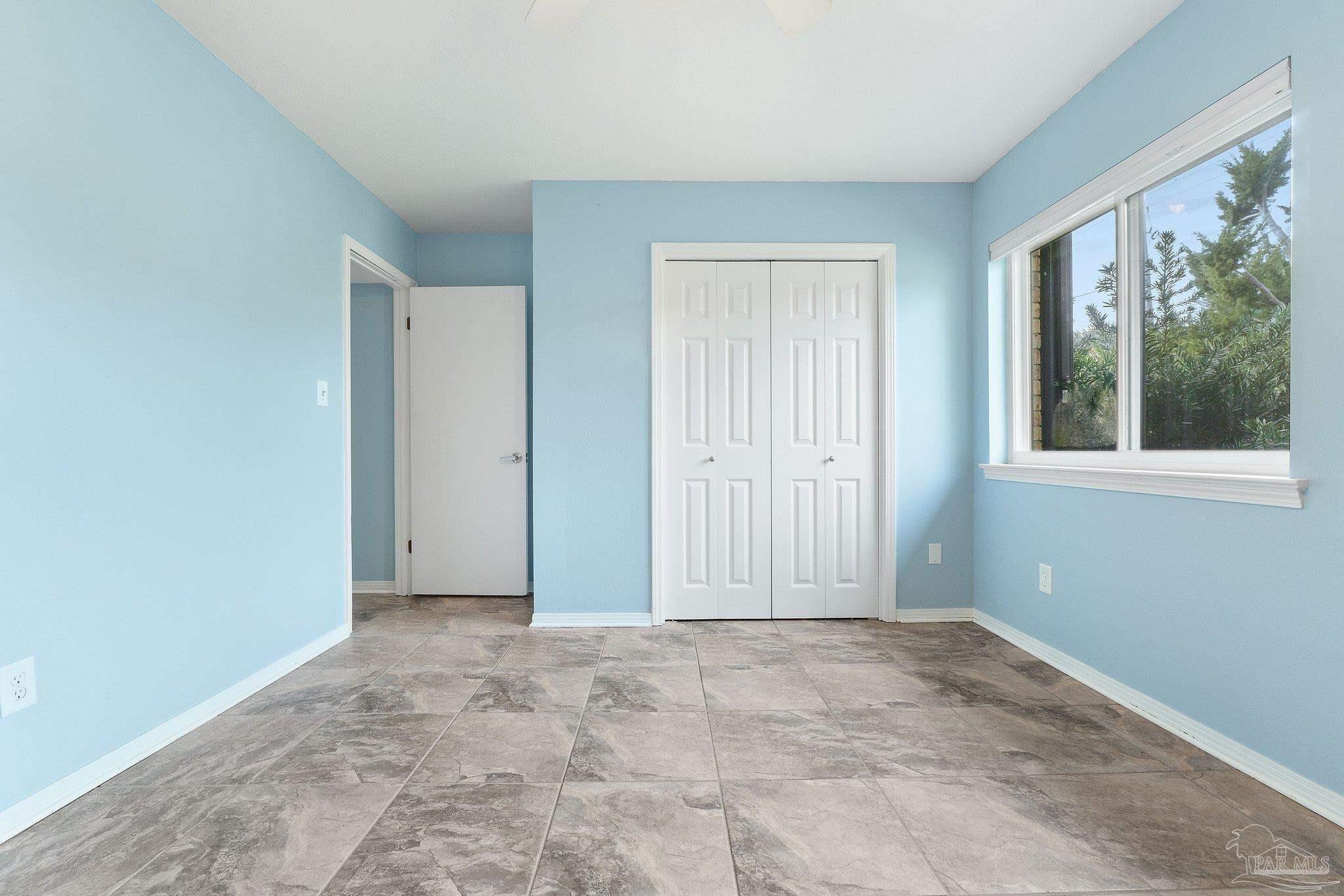 11633 Chanticleer Dr