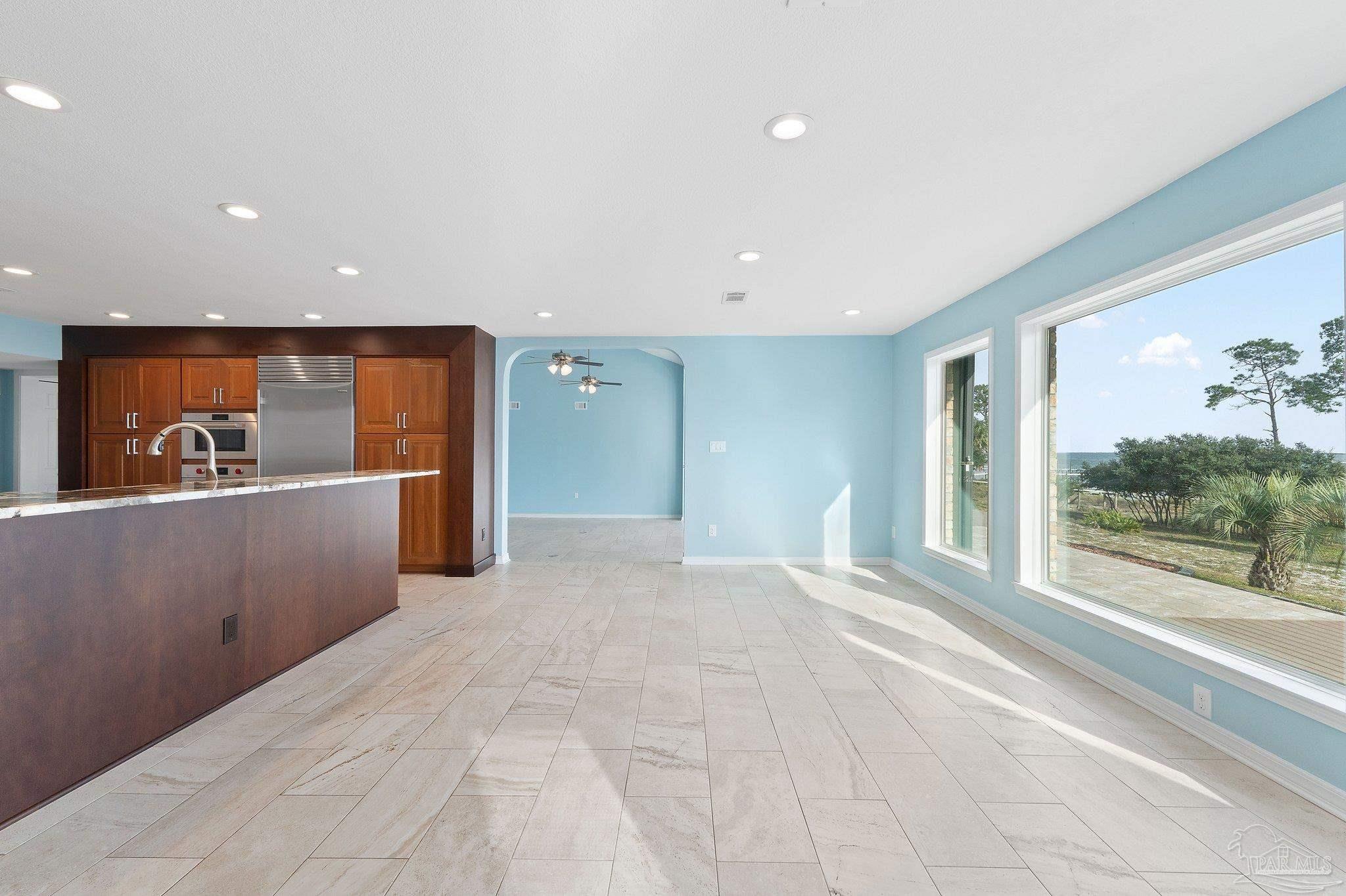 11633 Chanticleer Dr