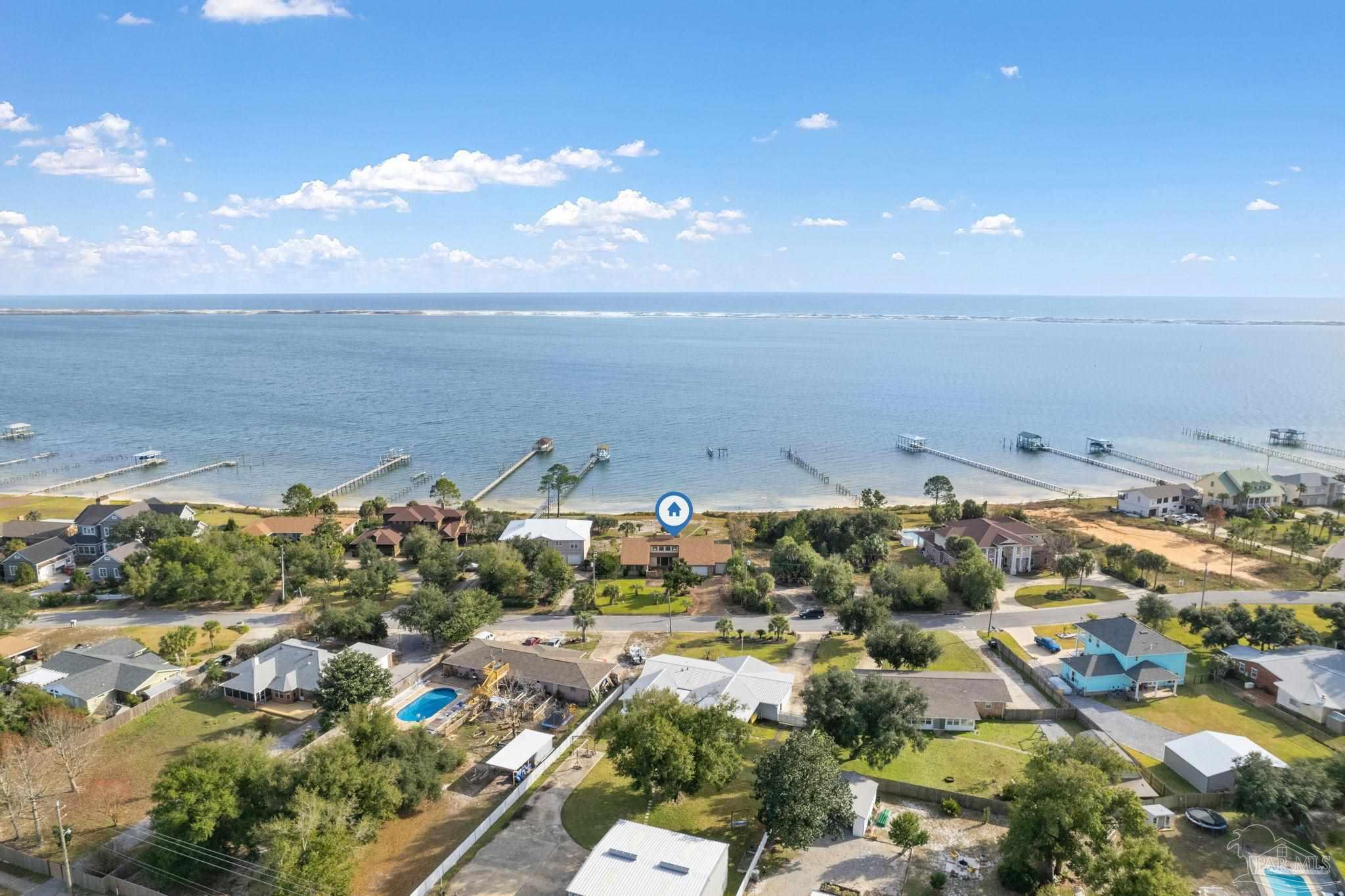 11633 Chanticleer Dr