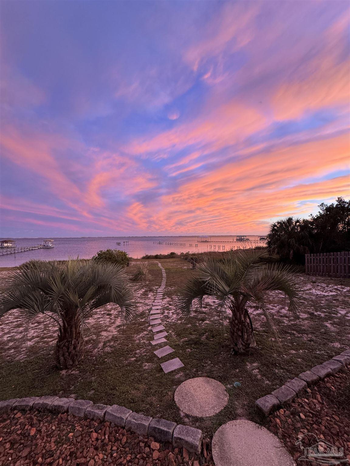 11633 Chanticleer Dr