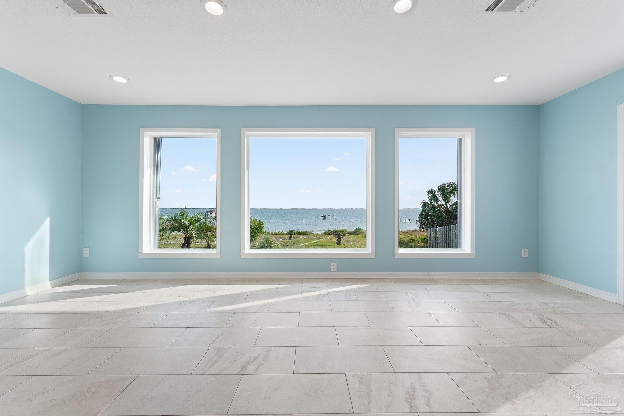 11633 Chanticleer Dr