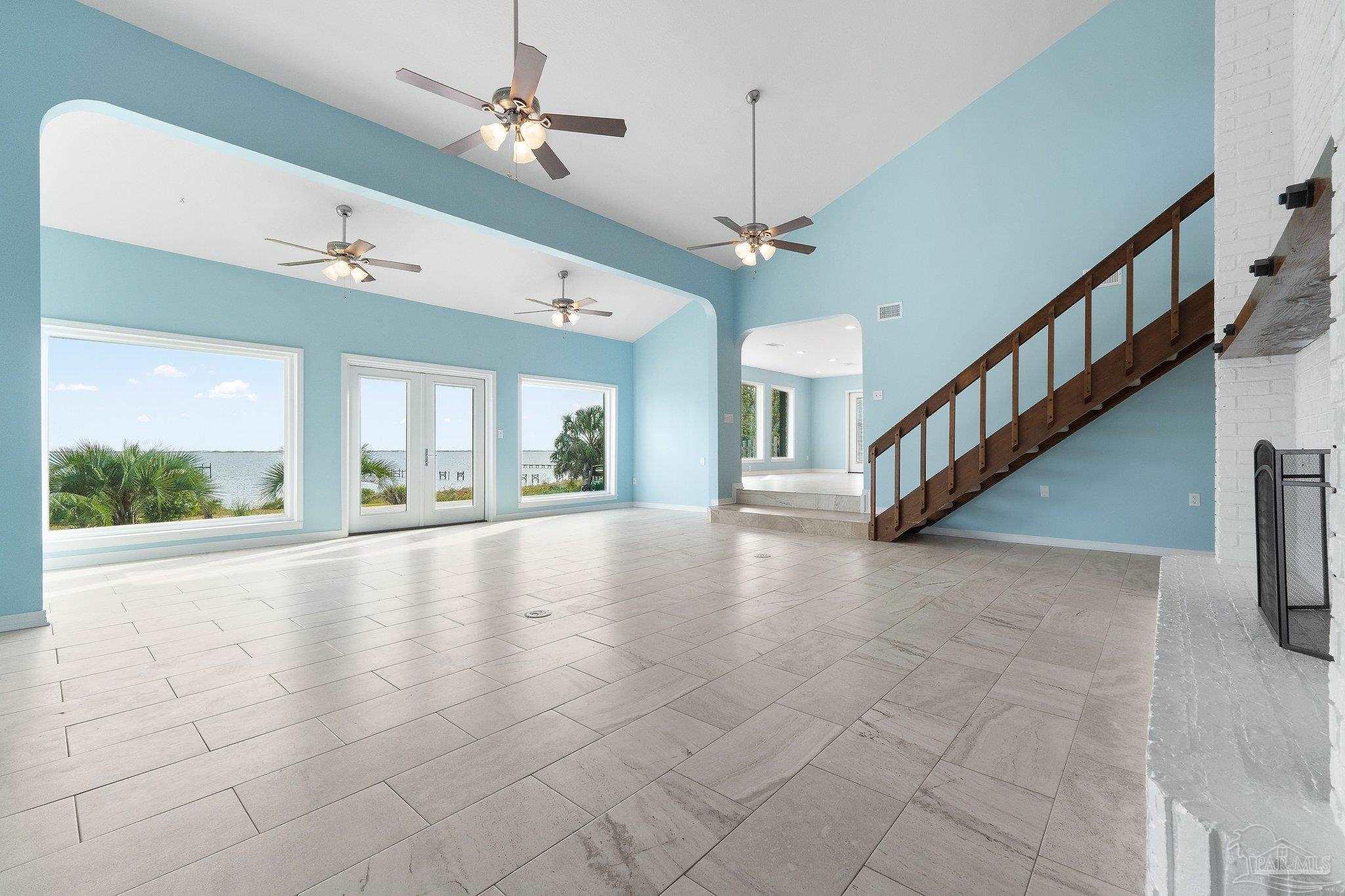 11633 Chanticleer Dr